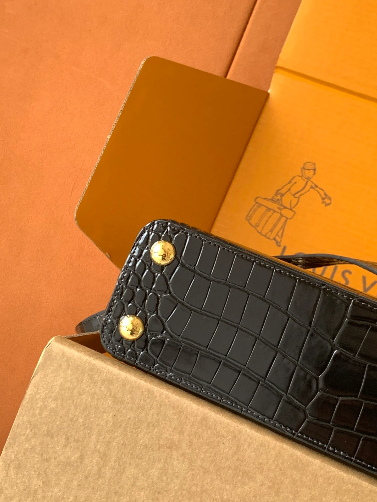 Women's Classic Handbags LOUIS VUITTON 18520930