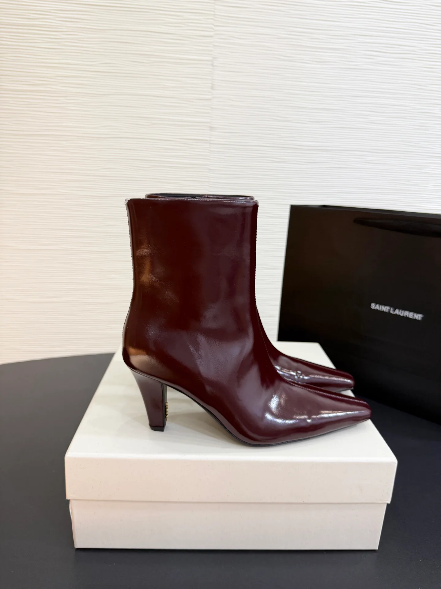 Women's Booties SAINT LAURENT 18071243