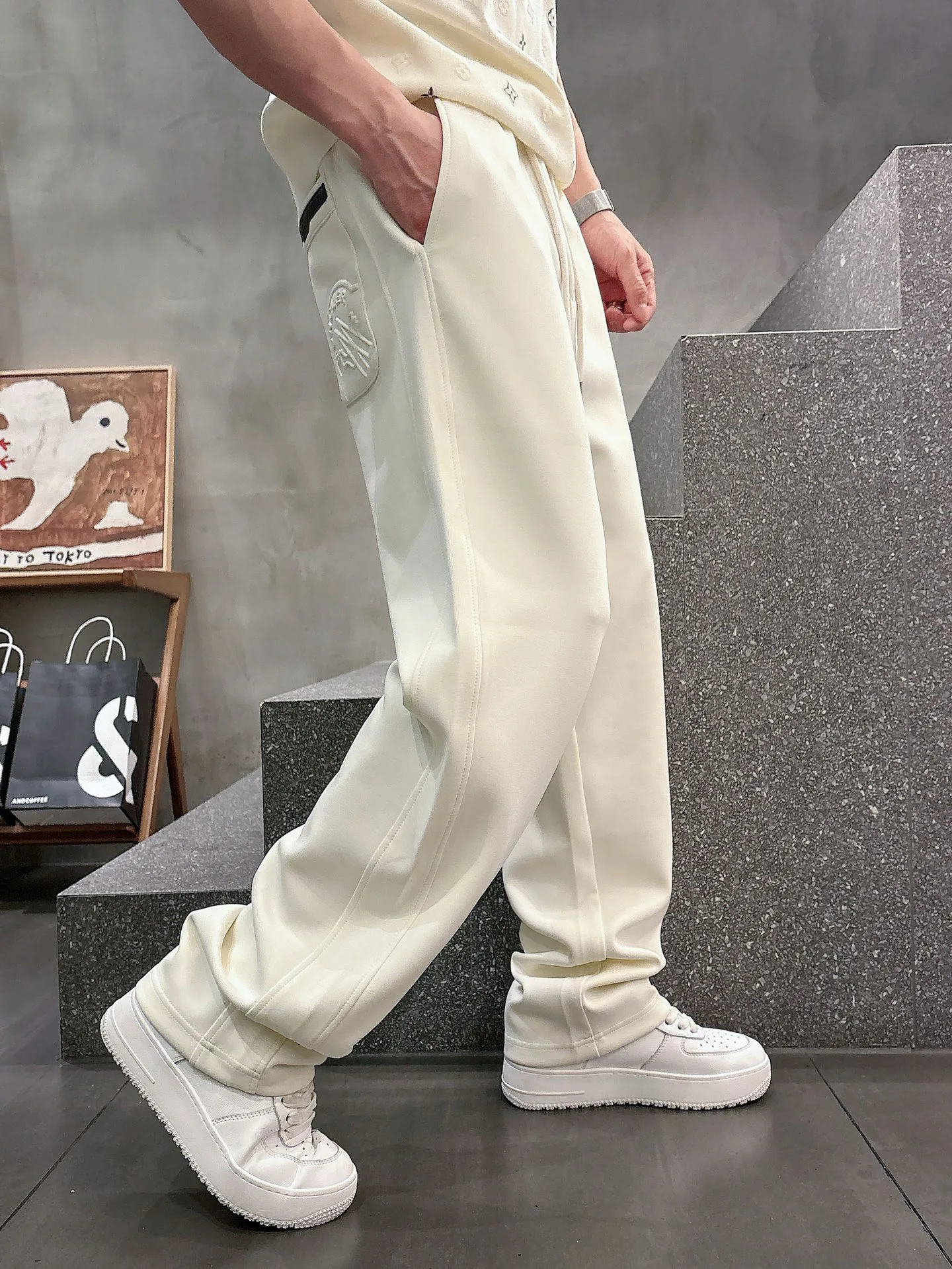 Брюки Мужские Moncler 18596869