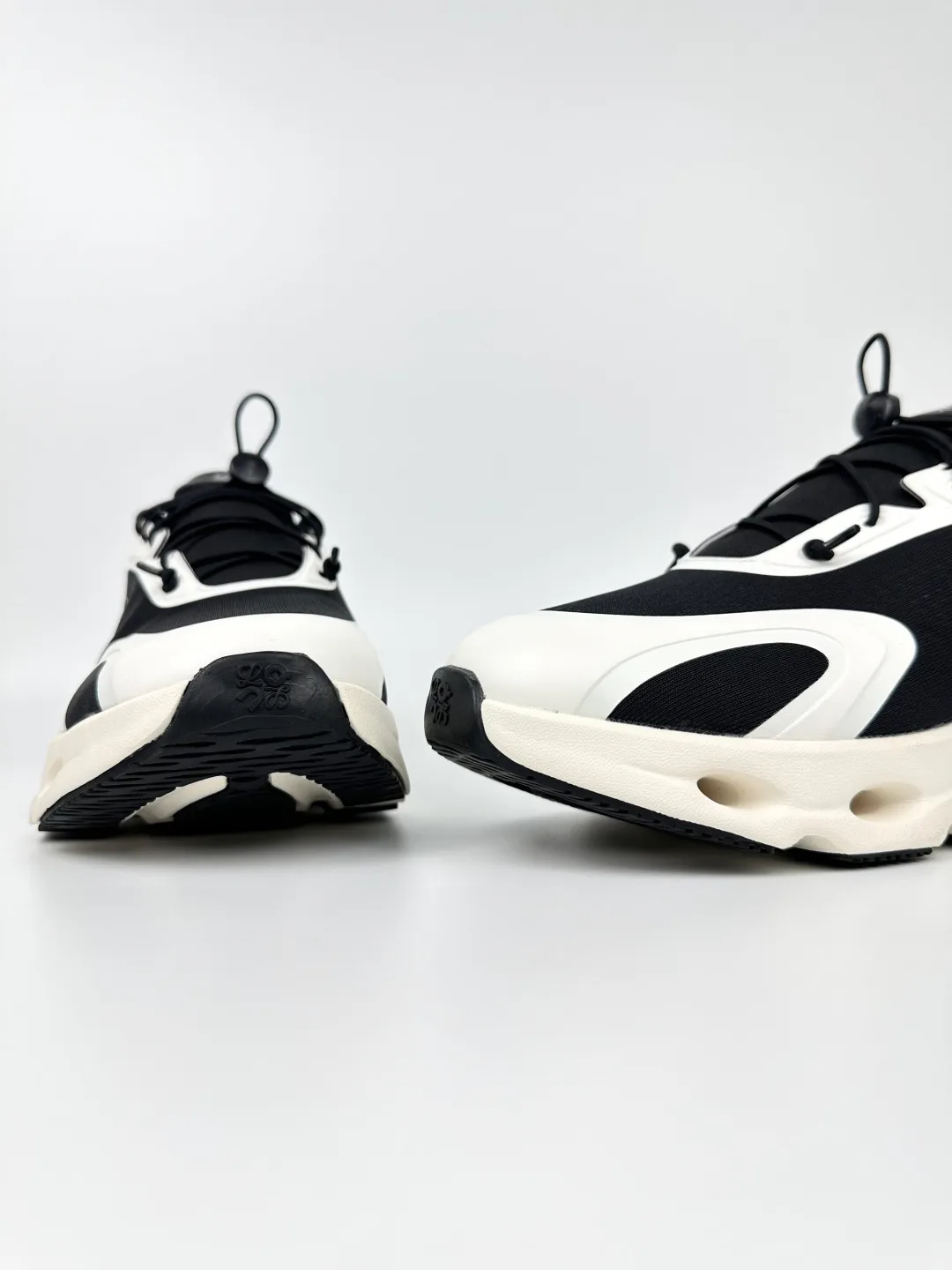 Women's Sneakers LOEWE 18101031