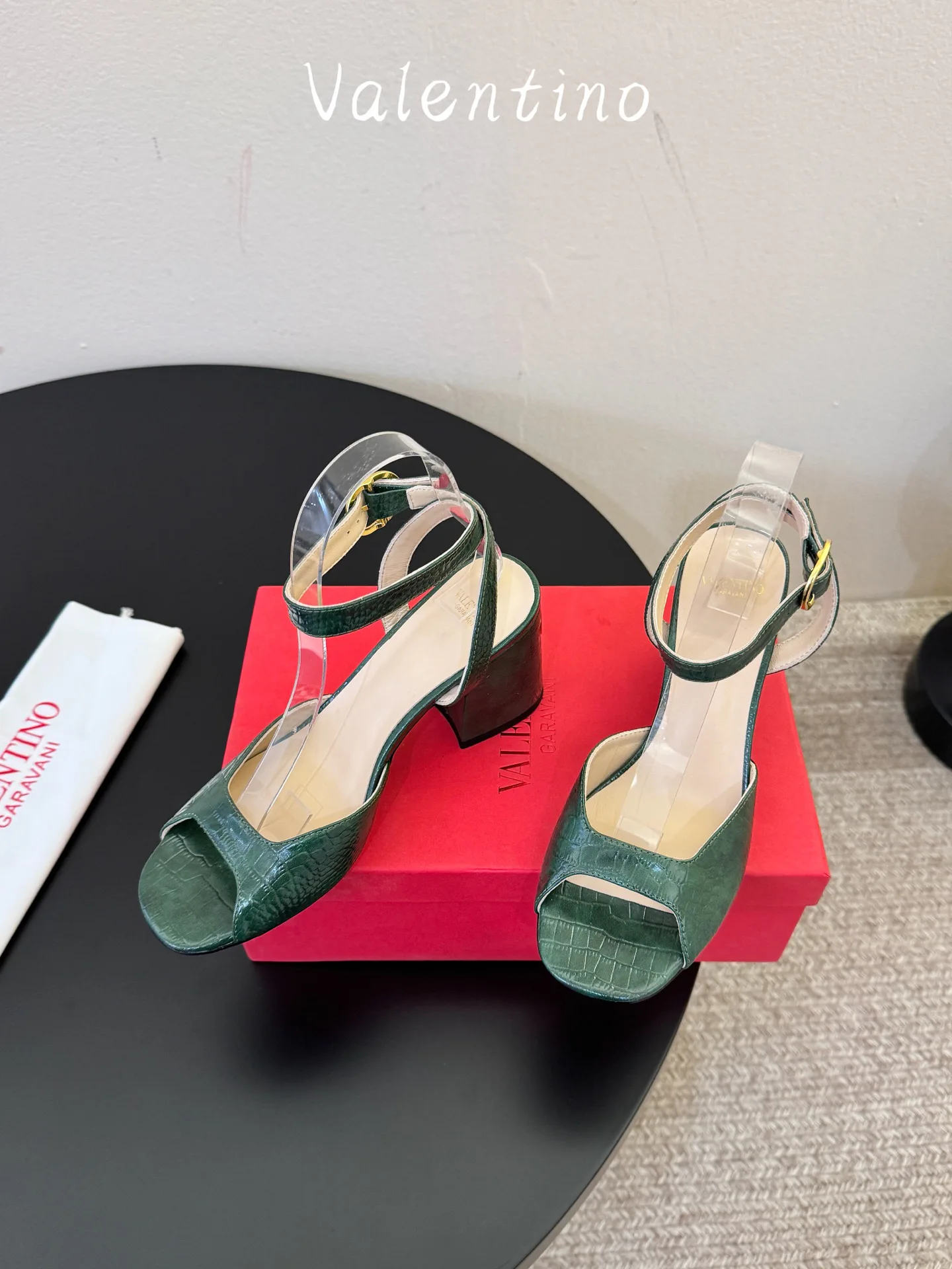 Women's Open-Toe Sandals VALENTINO 17851111