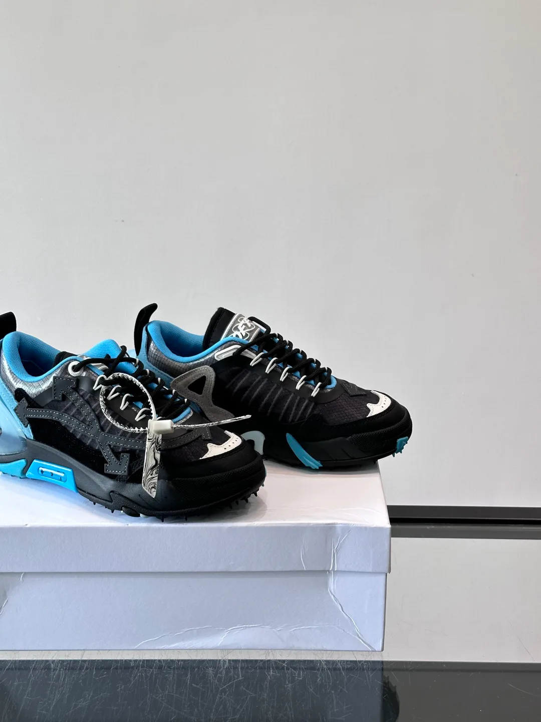 Women's Sneakers OFF-WHITE 17682014