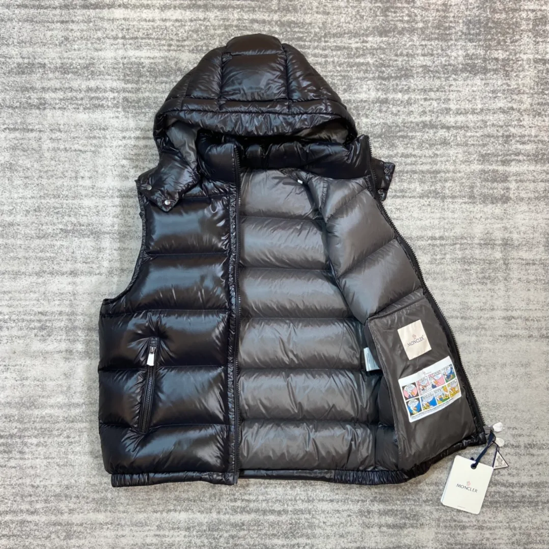 Women's Jackets And Down Jackets MONCLER 18134012