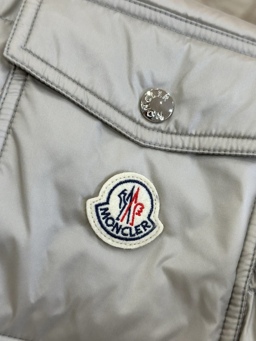 Men's Jackets And Down Jackets MONCLER 18260913