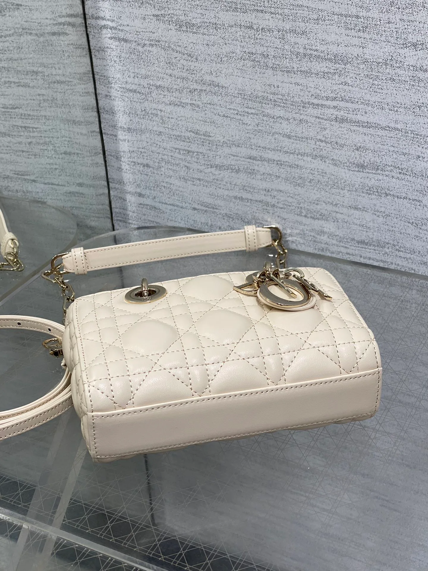 Women's Classic Handbags CHRISTIAN DIOR 17770371