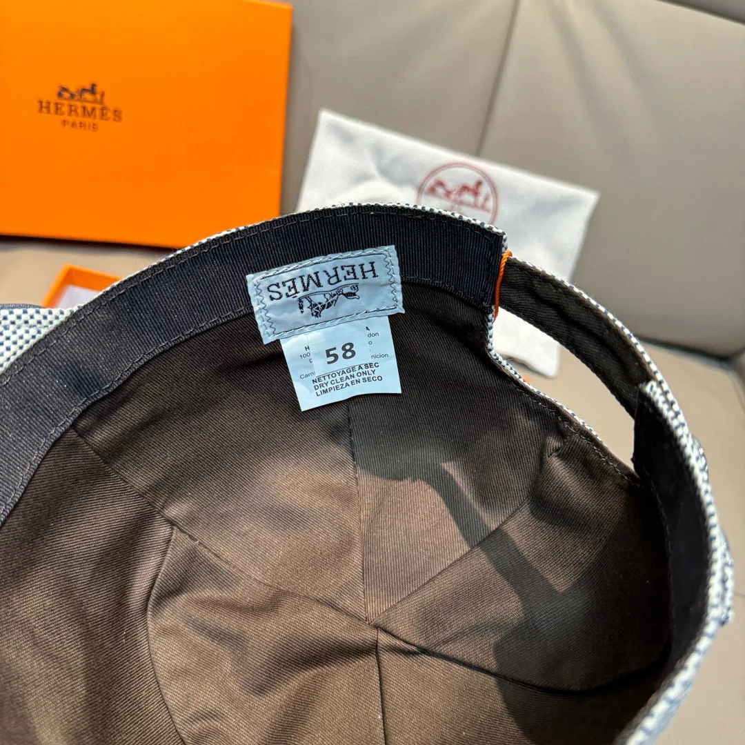 Hats HERMES 17224548