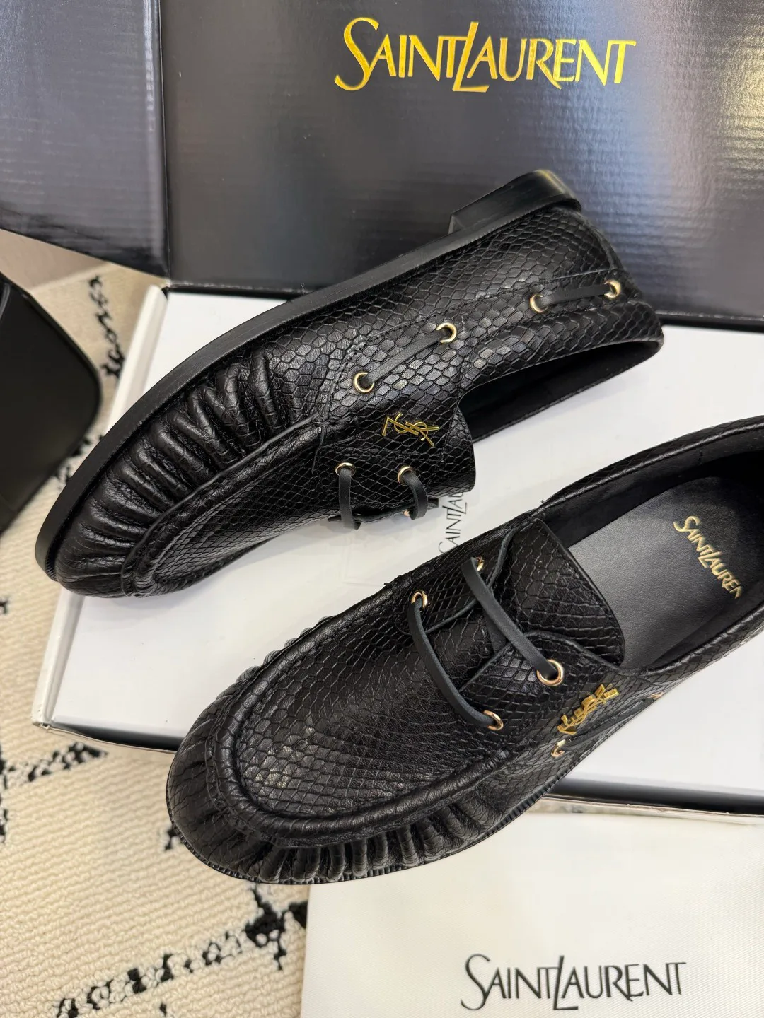 Women's Loafers And Moccasins SAINT LAURENT 17816915