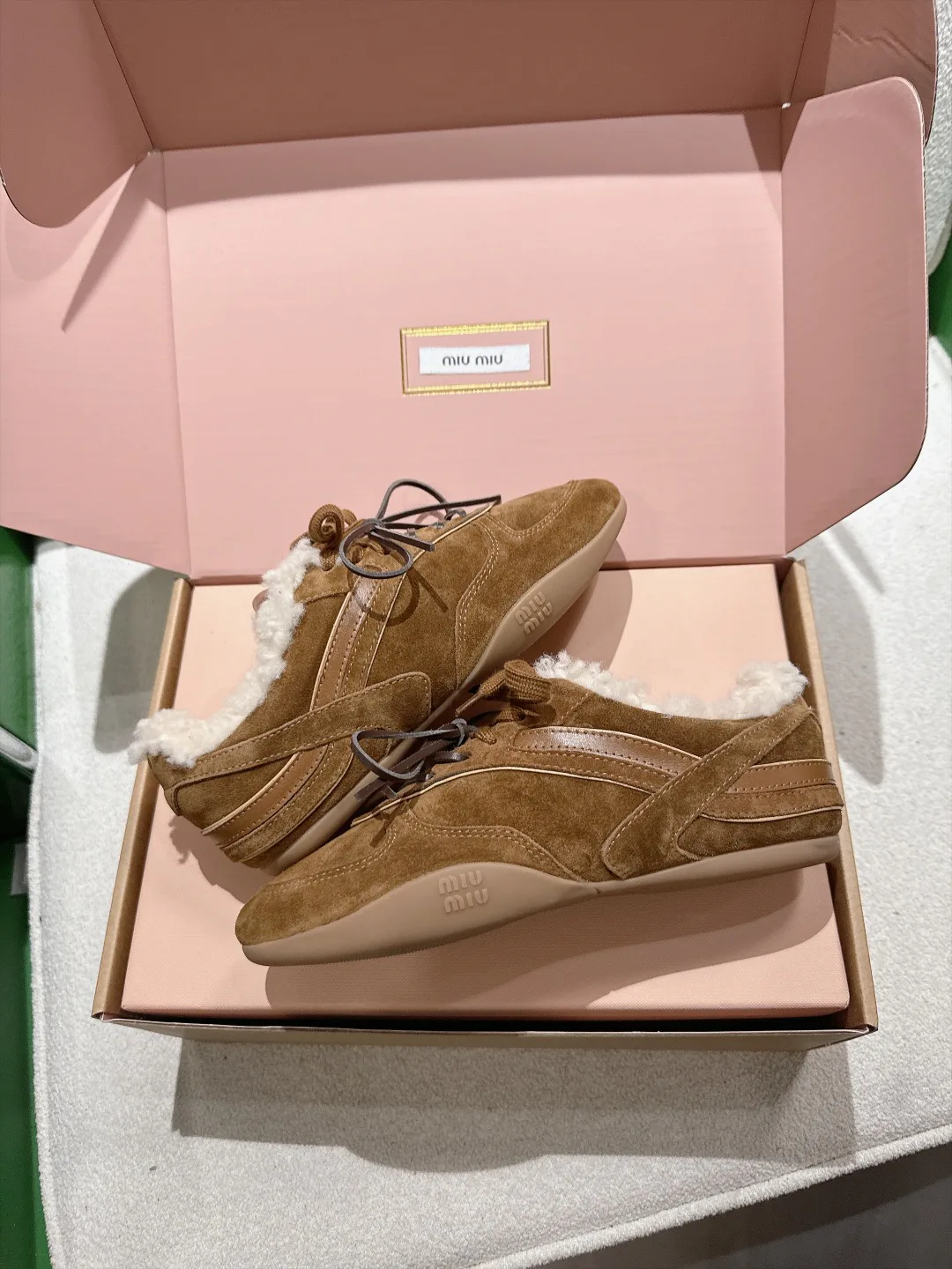 Кроссовки Женские Miu Miu 18677750