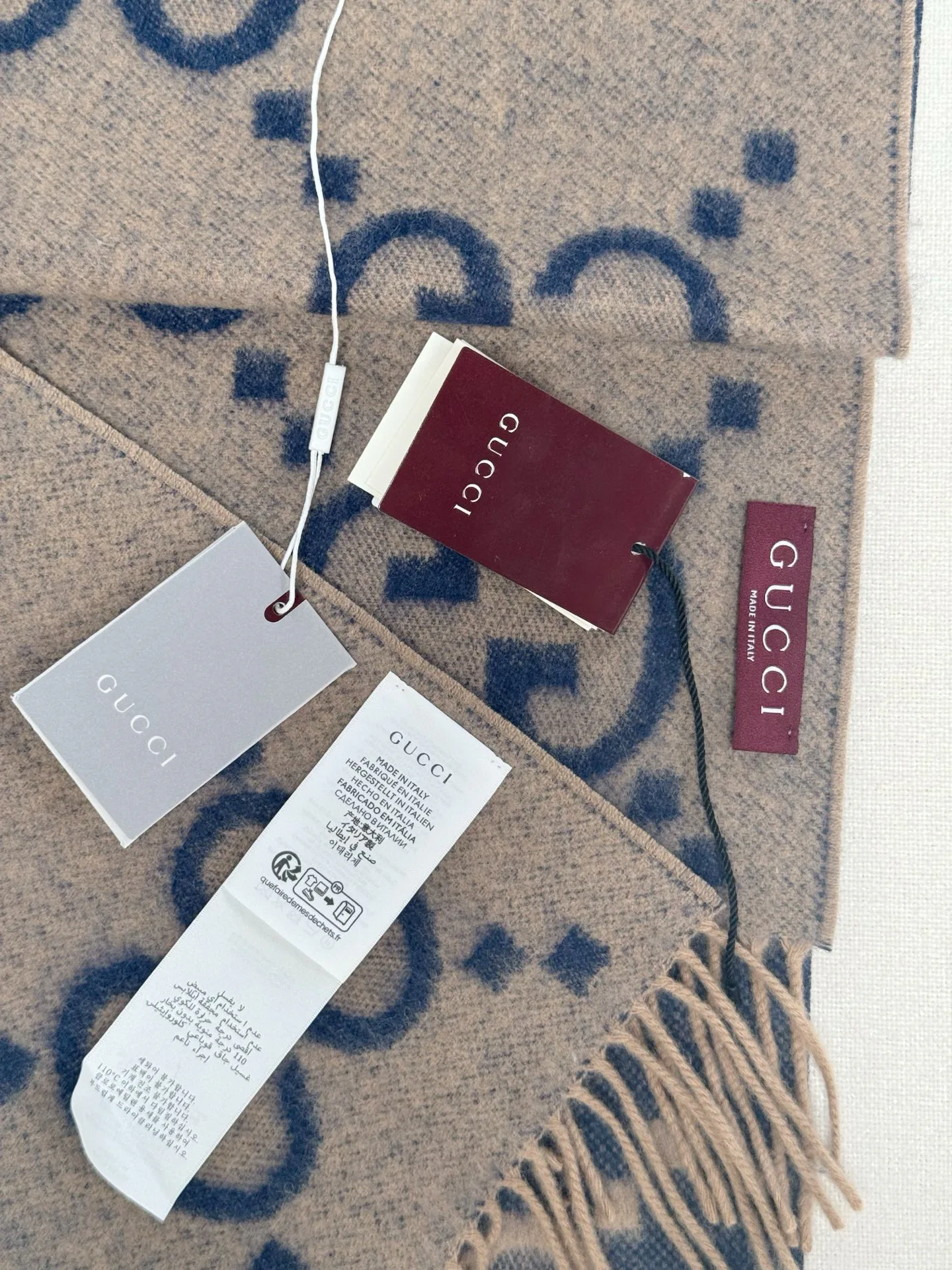 Scarves GUCCI 17945372
