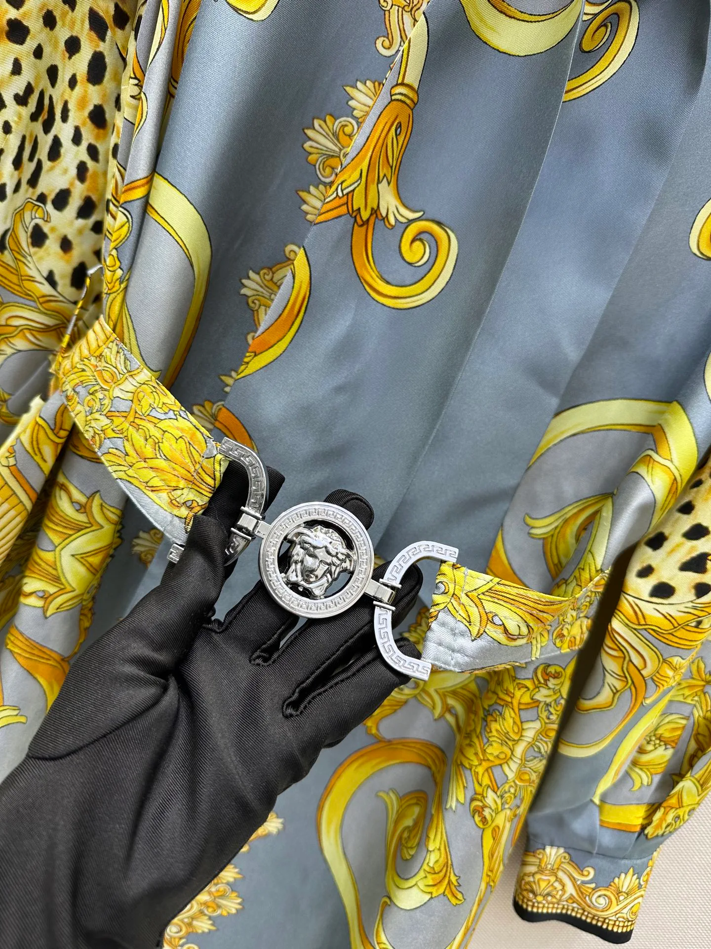 Платья Женские Versace 18580497