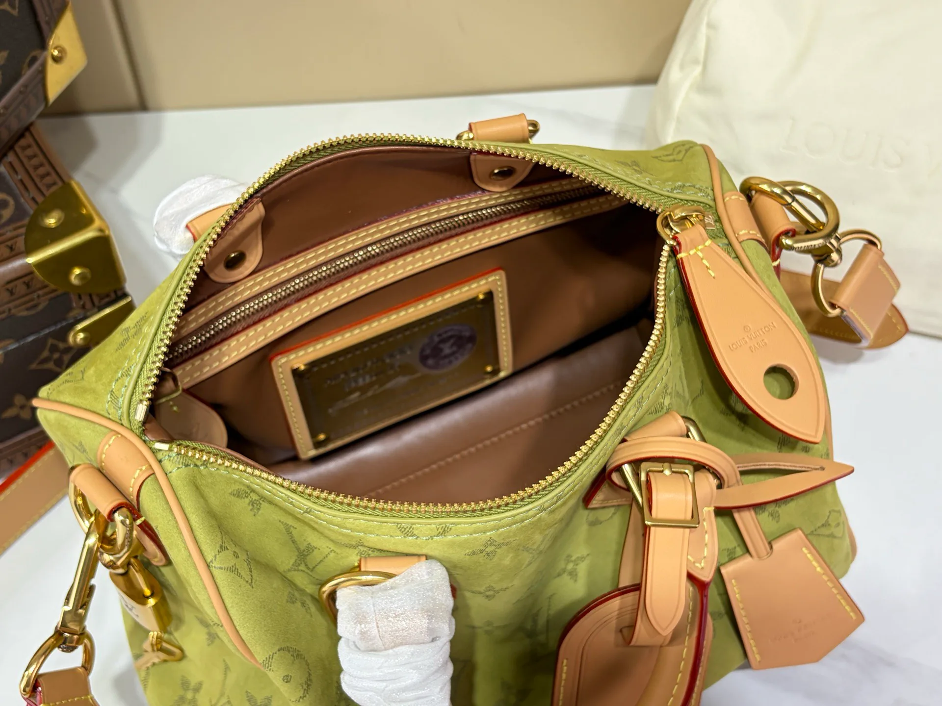 Women's Classic Handbags LOUIS VUITTON 18391199