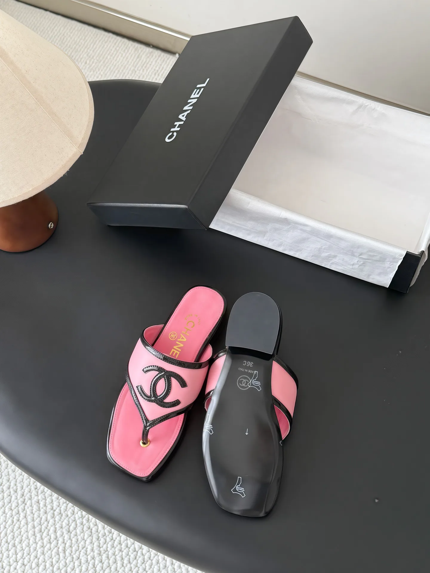 Women's Flip-Flops CHANEL 17526757