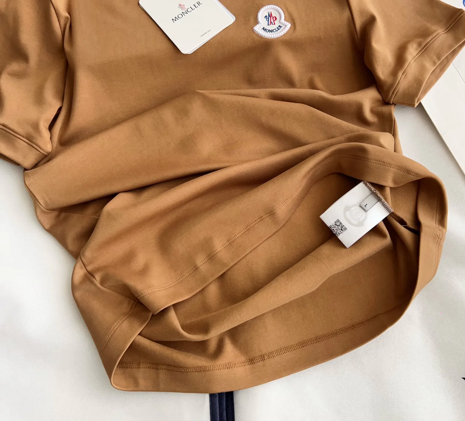 Men's T-Shirts MONCLER 18469170