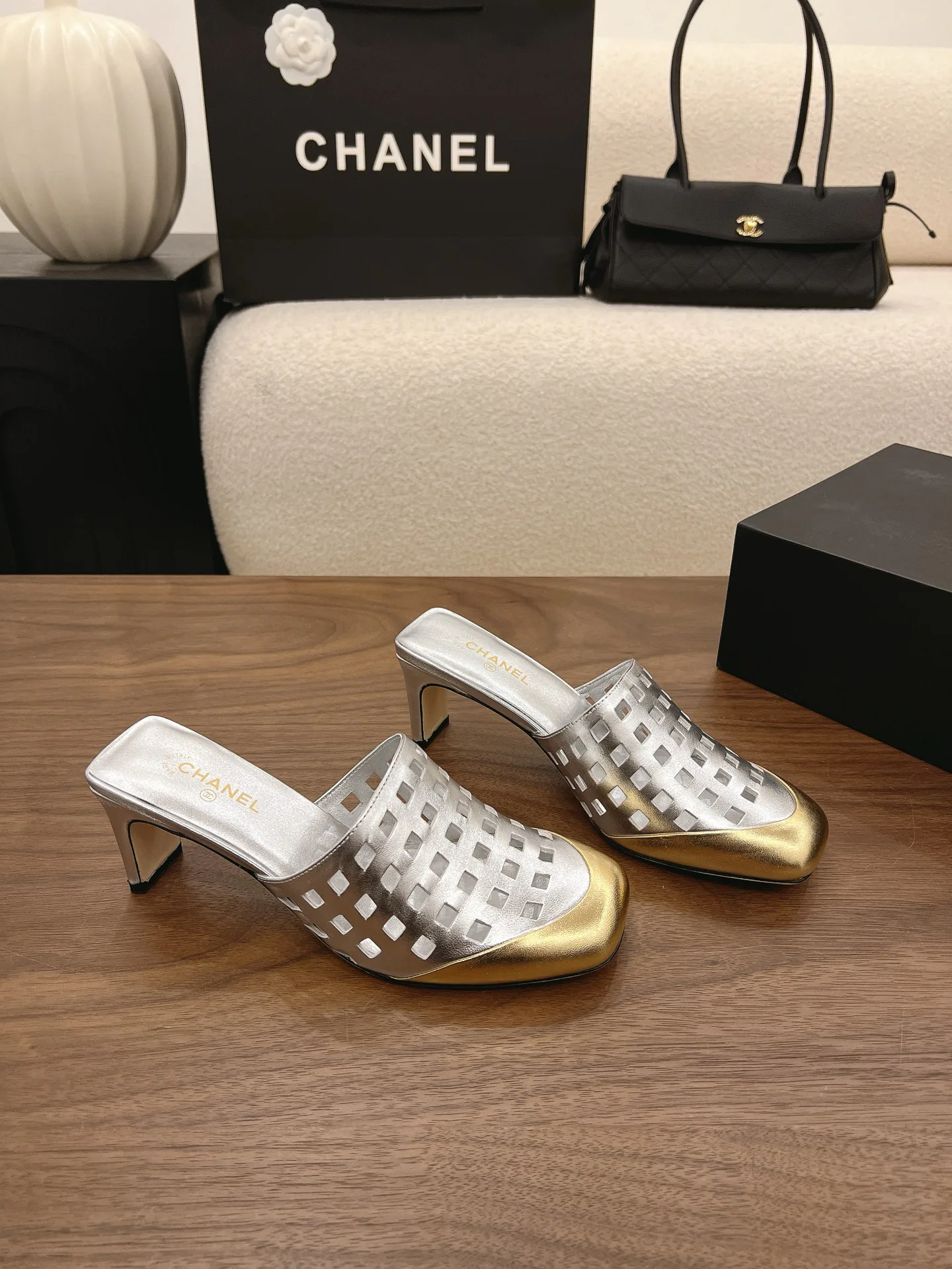 Women's Open-Toe Sandals CHANEL 16944152