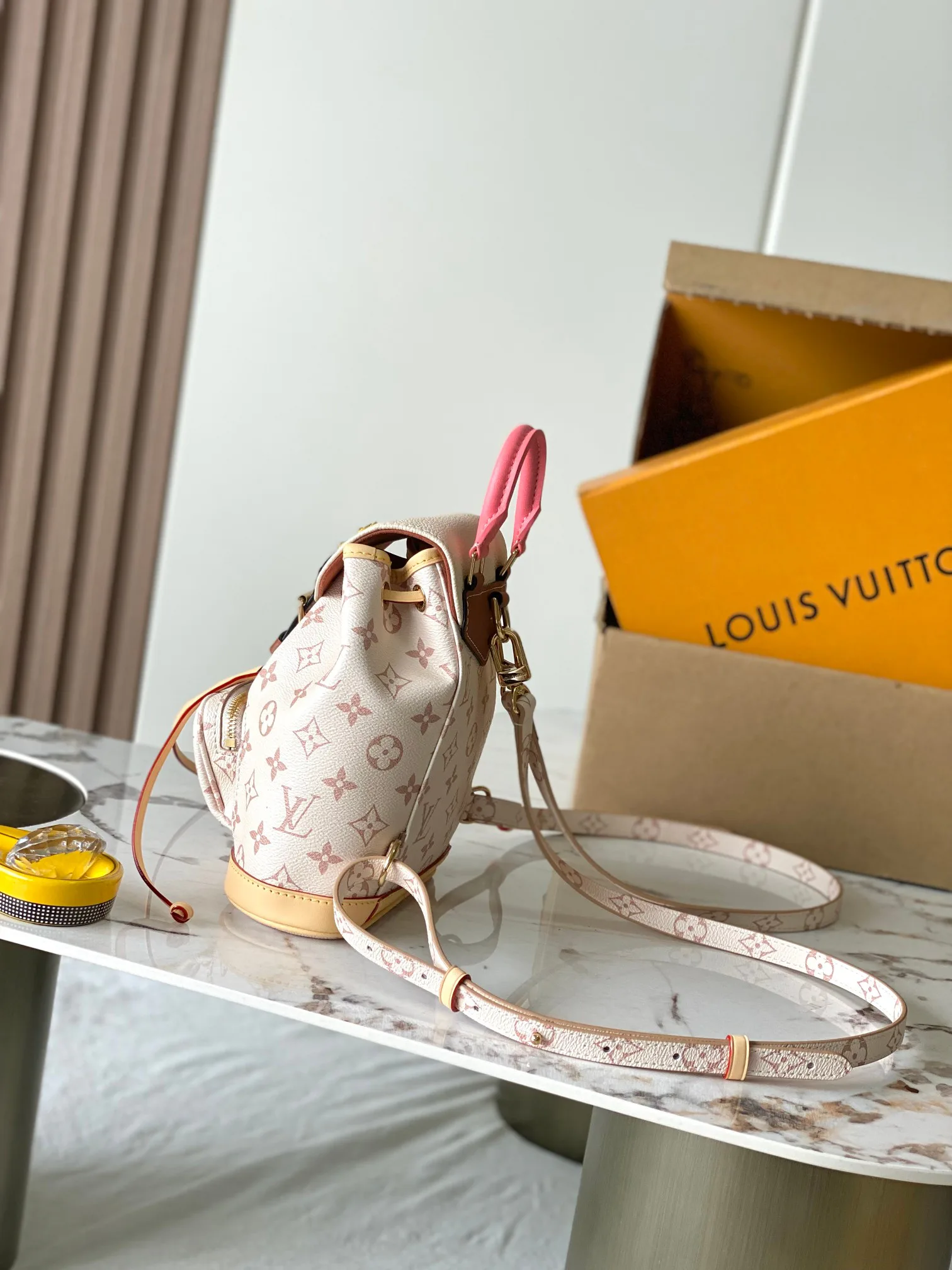 Women's Classic Handbags LOUIS VUITTON 17906937