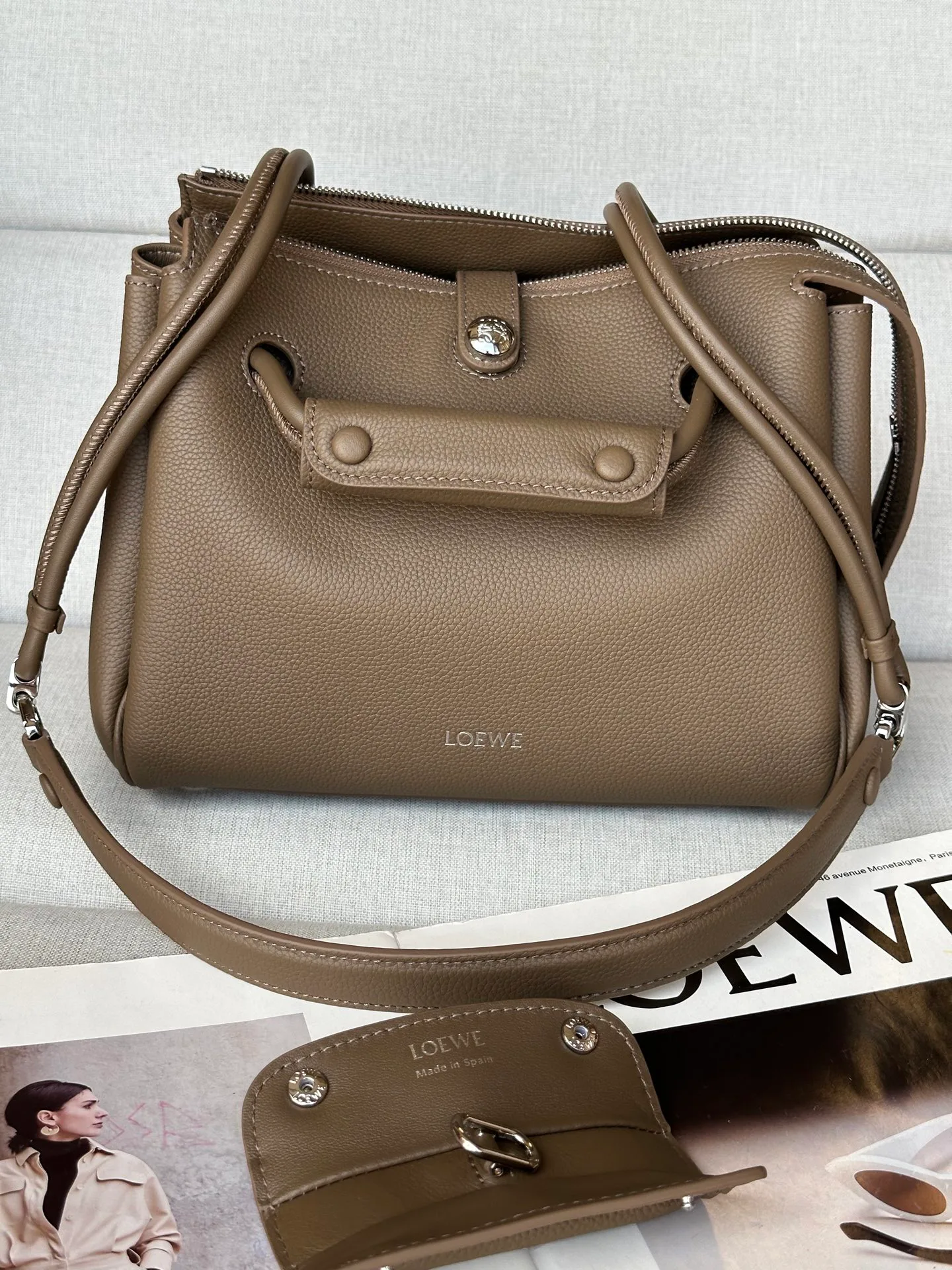Women's Classic Handbags LOEWE 17551243
