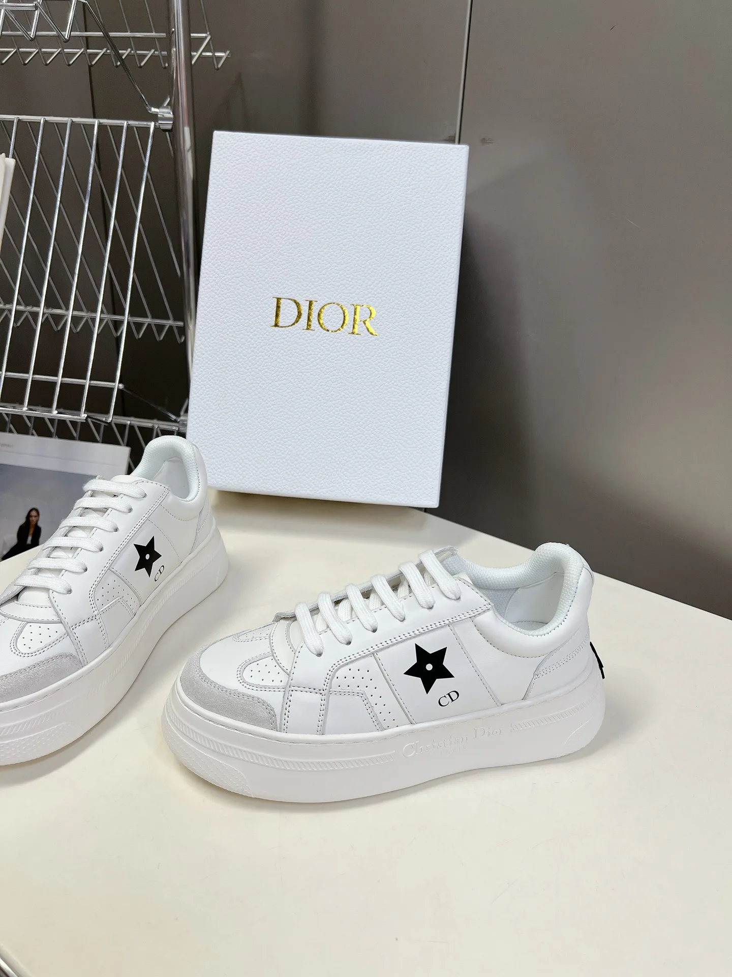 Women's Sneakers CHRISTIAN DIOR 18005357