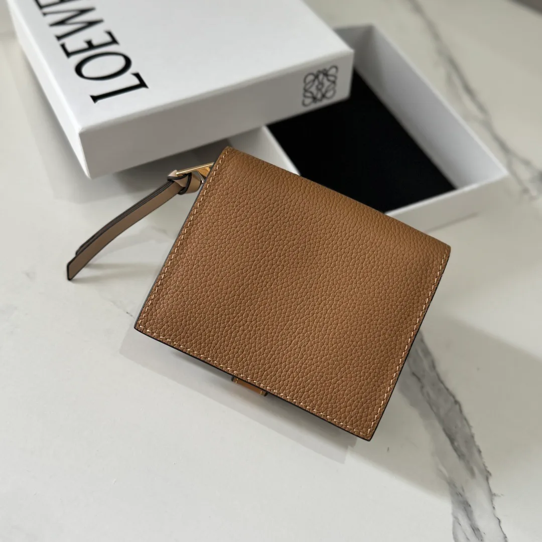 Women's Clutches LOEWE 17502820