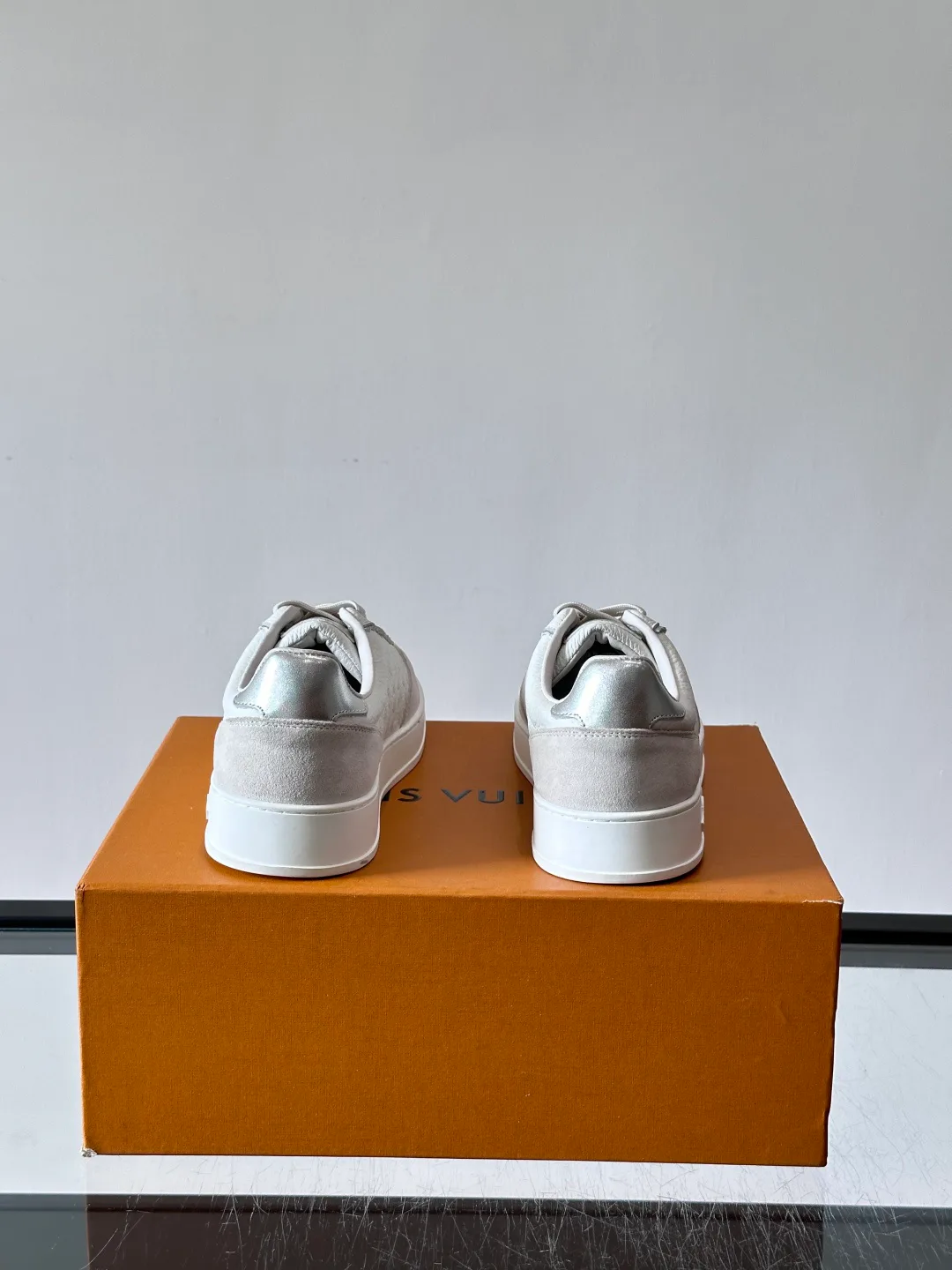 Men's Sneakers LOUIS VUITTON 17961802