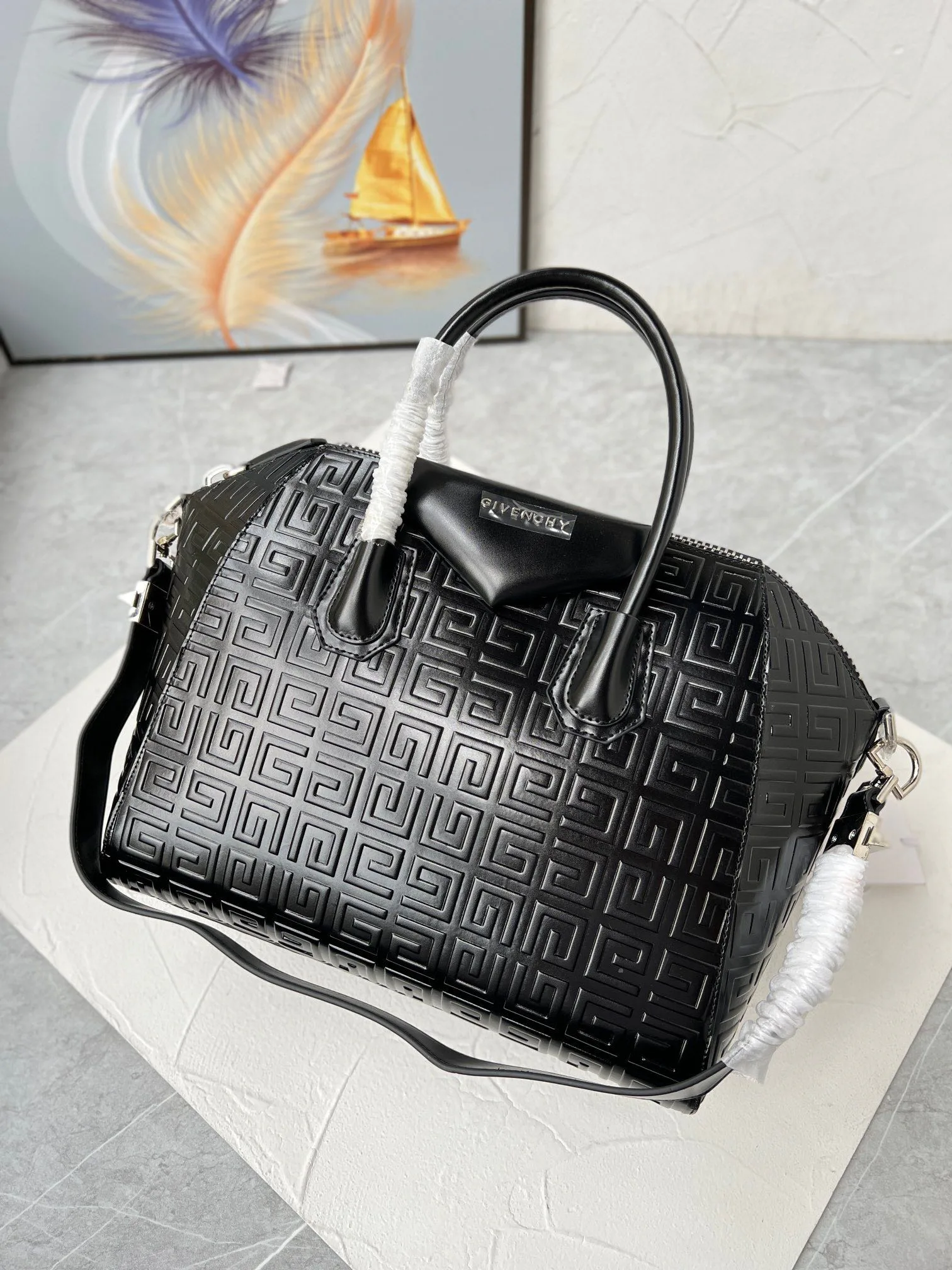 Women's Classic Handbags GIVENCHY 18452639