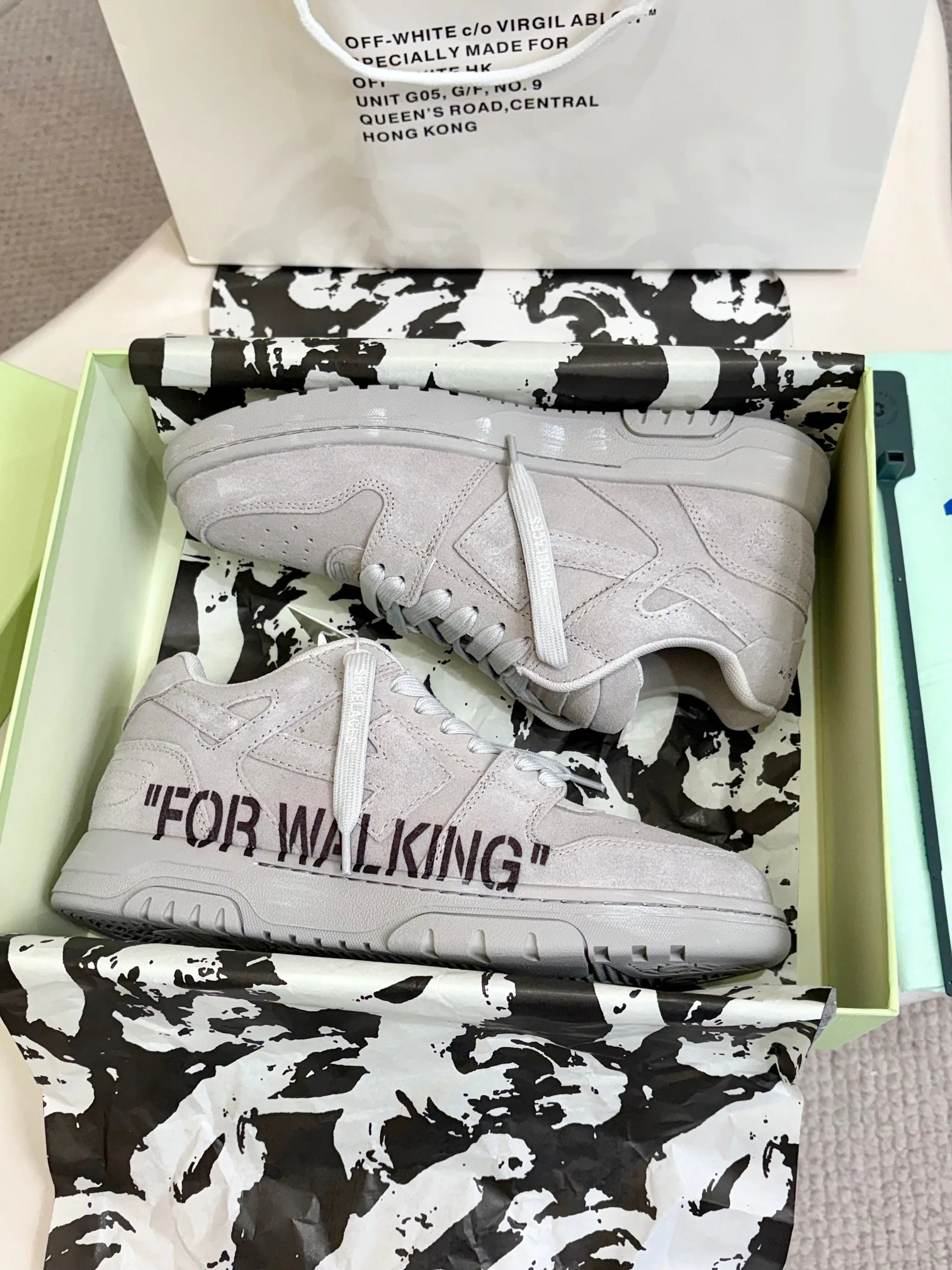 Women's Sneakers OFF-WHITE 18437417