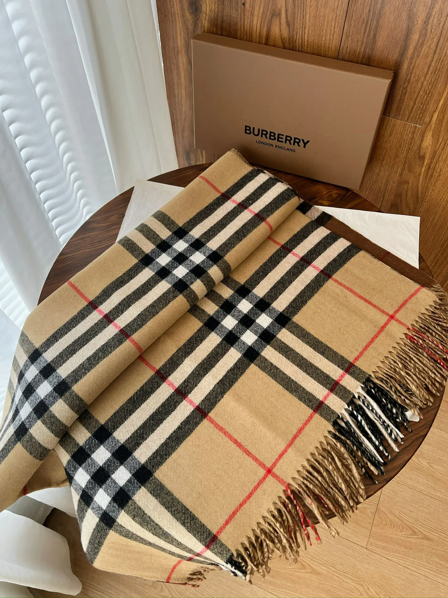 Scarves BURBERRY 18411280