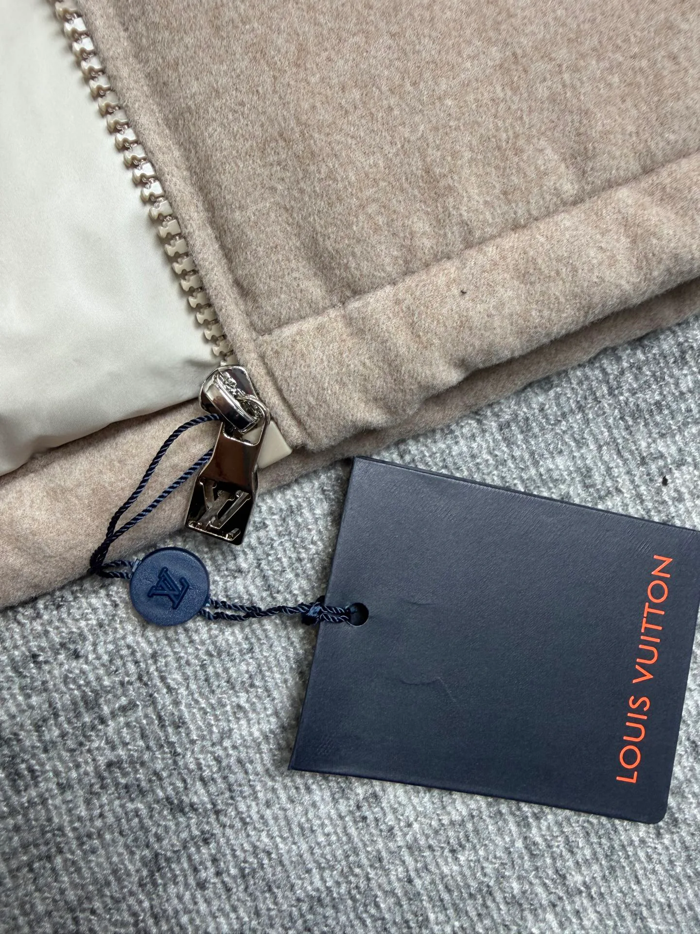 Men's Jackets And Down Jackets LOUIS VUITTON 18216862