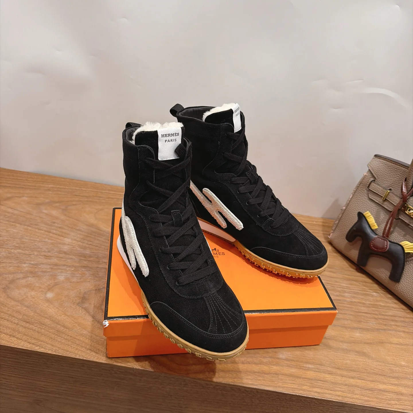 Women's Sneakers HERMES 17935237