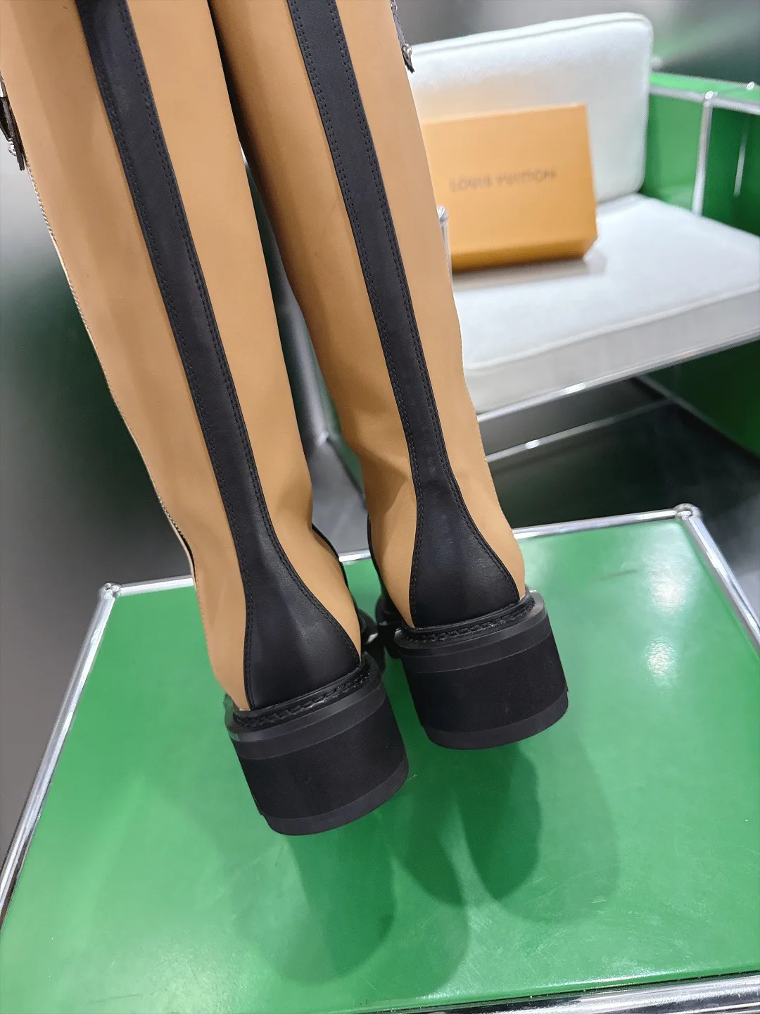 Women's Boots LOUIS VUITTON 18286149