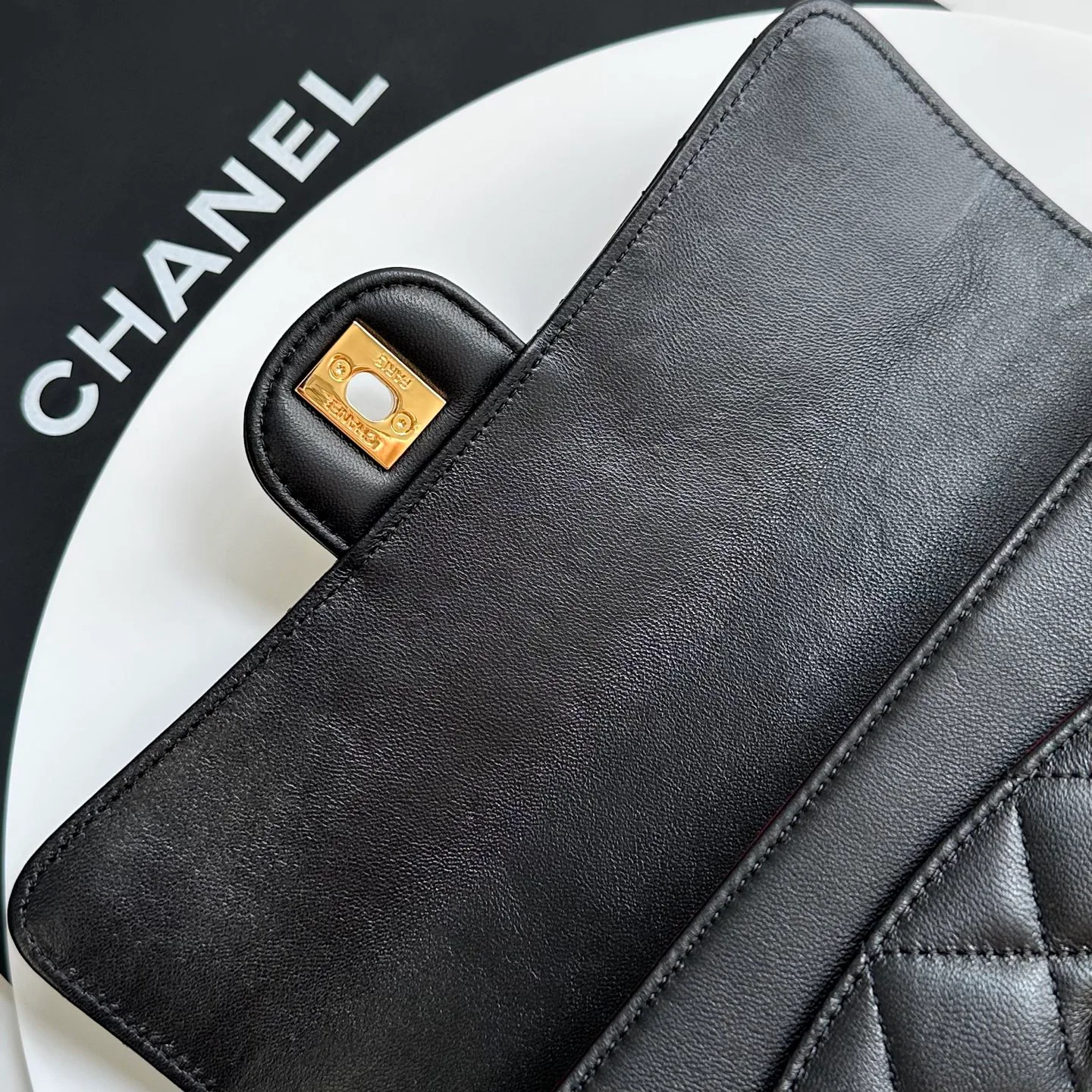 Women's Classic Handbags CHANEL 17909686