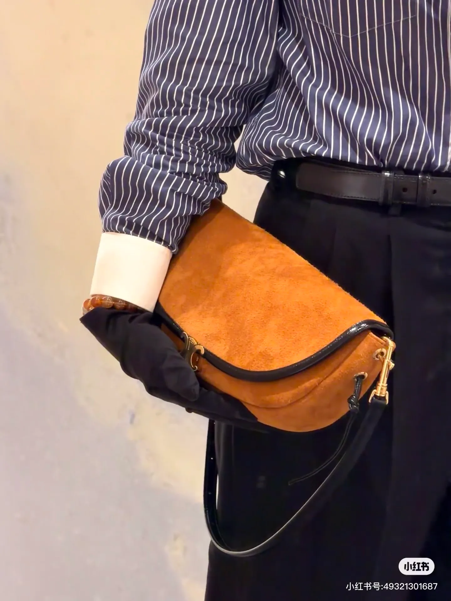 Women's Classic Handbags CELINE 18310384