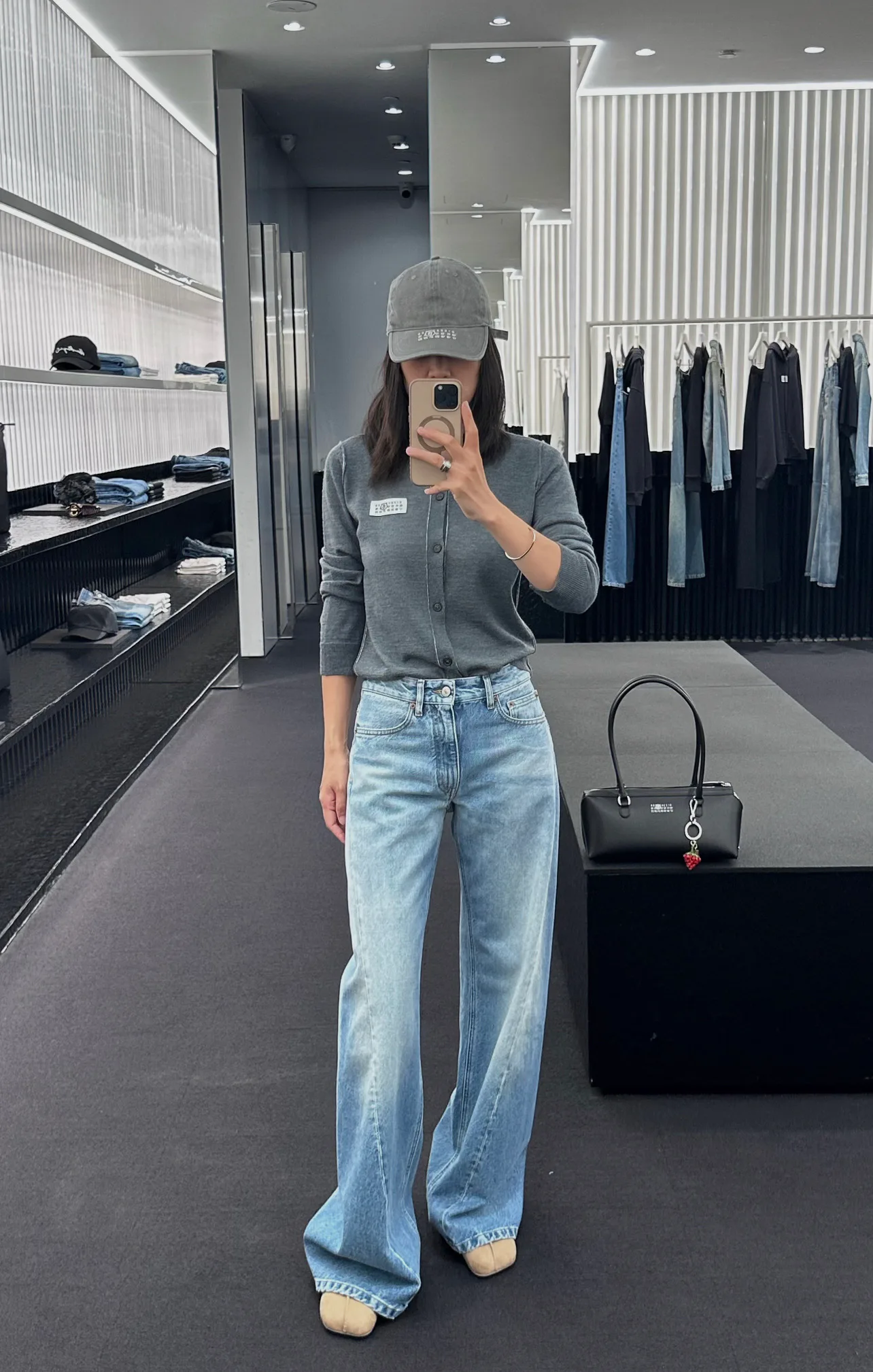 Women's Jumpers And Sweaters MAISON MARGIELA 18435295