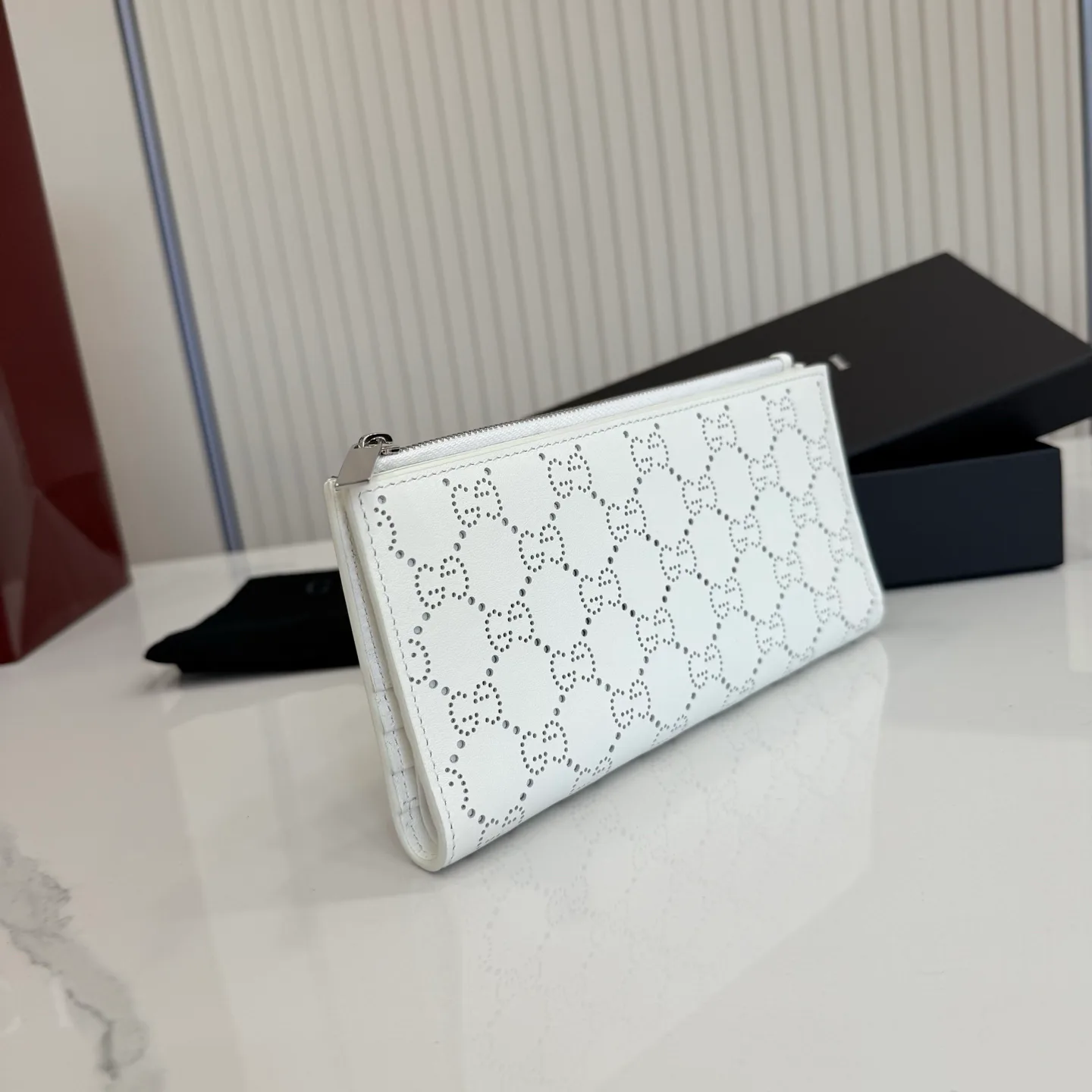 Women's Clutches GUCCI 17948251