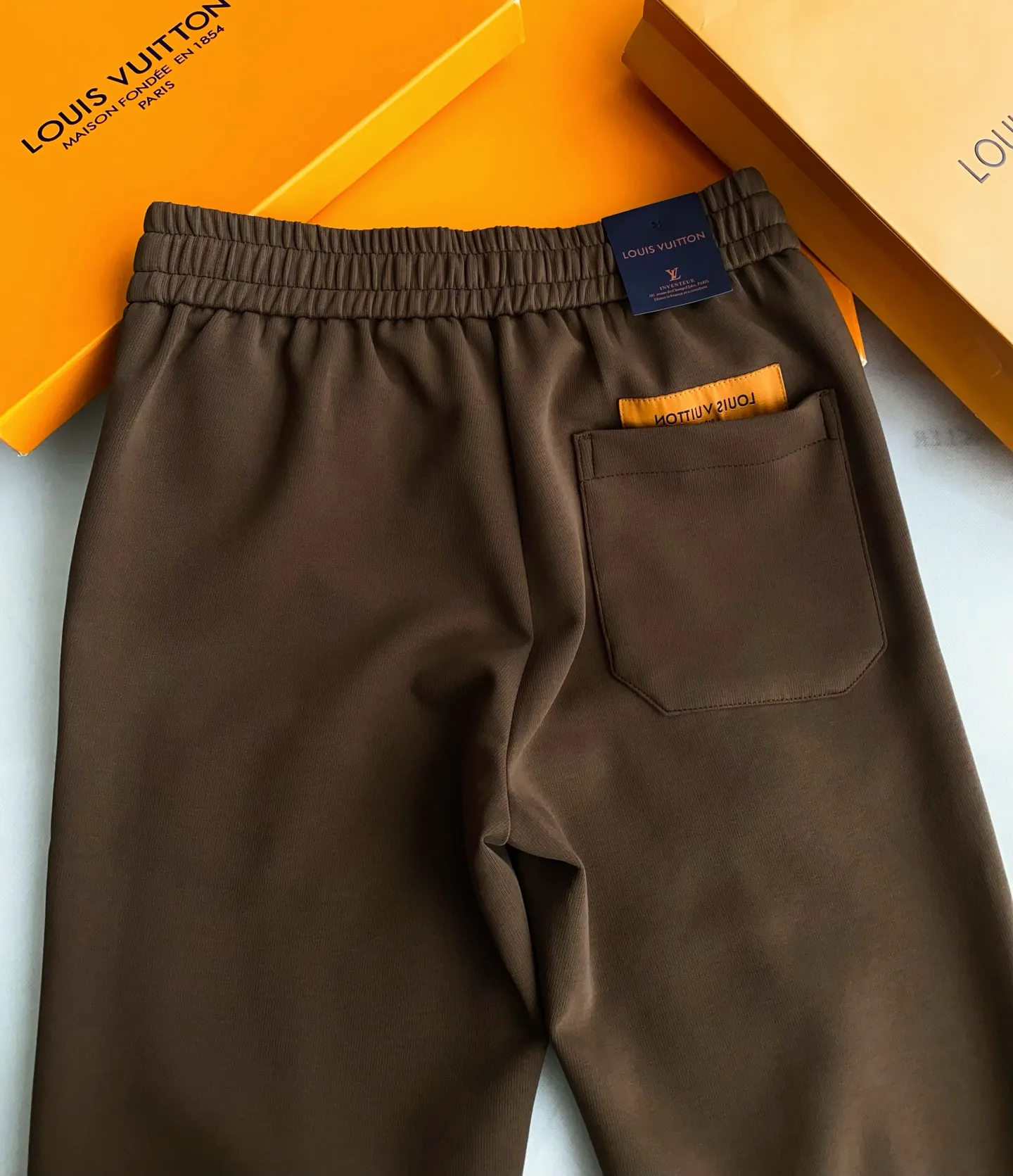 Men's Trousers LOUIS VUITTON 18314981