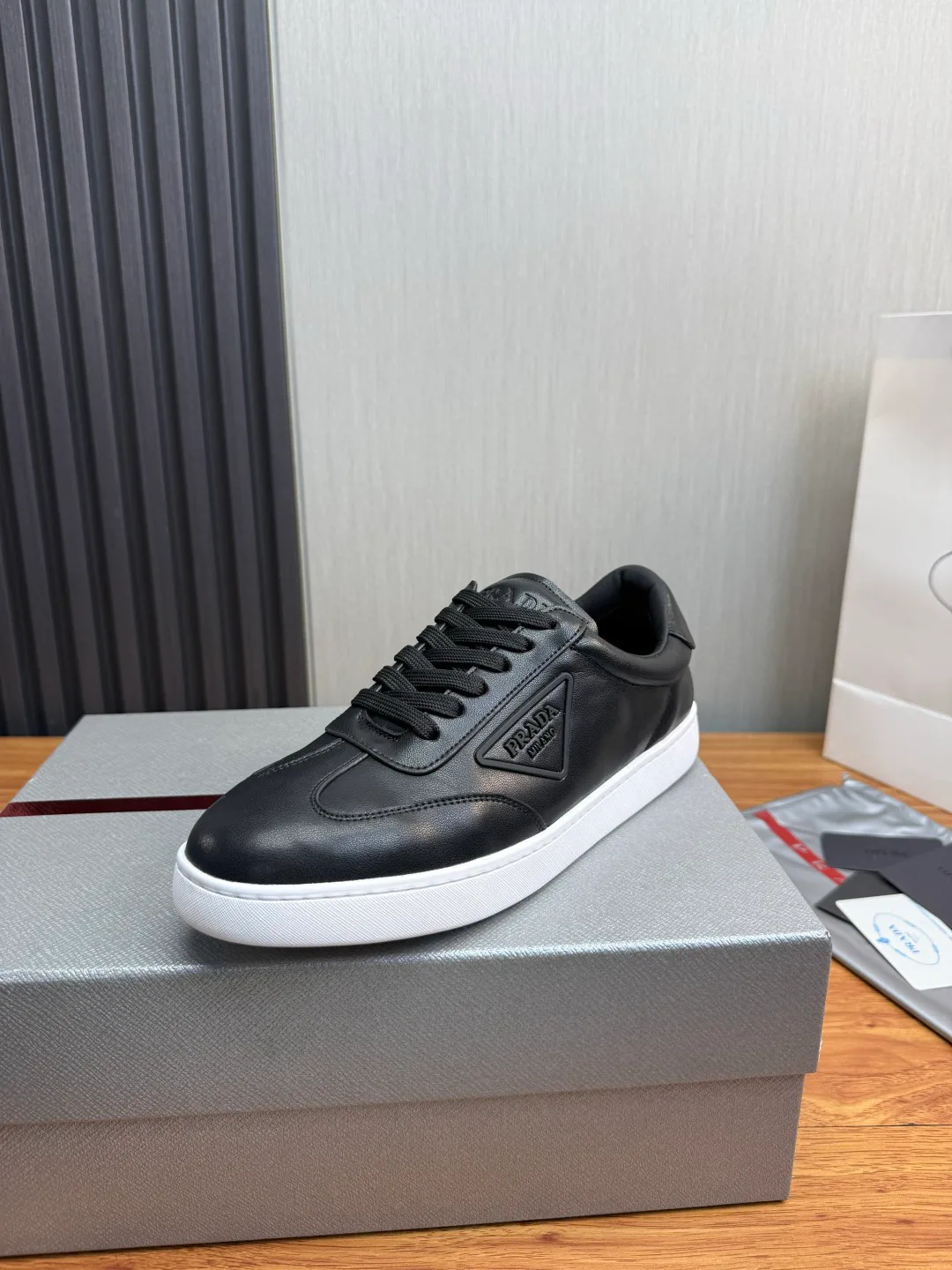 Men's Sneakers PRADA 18263659