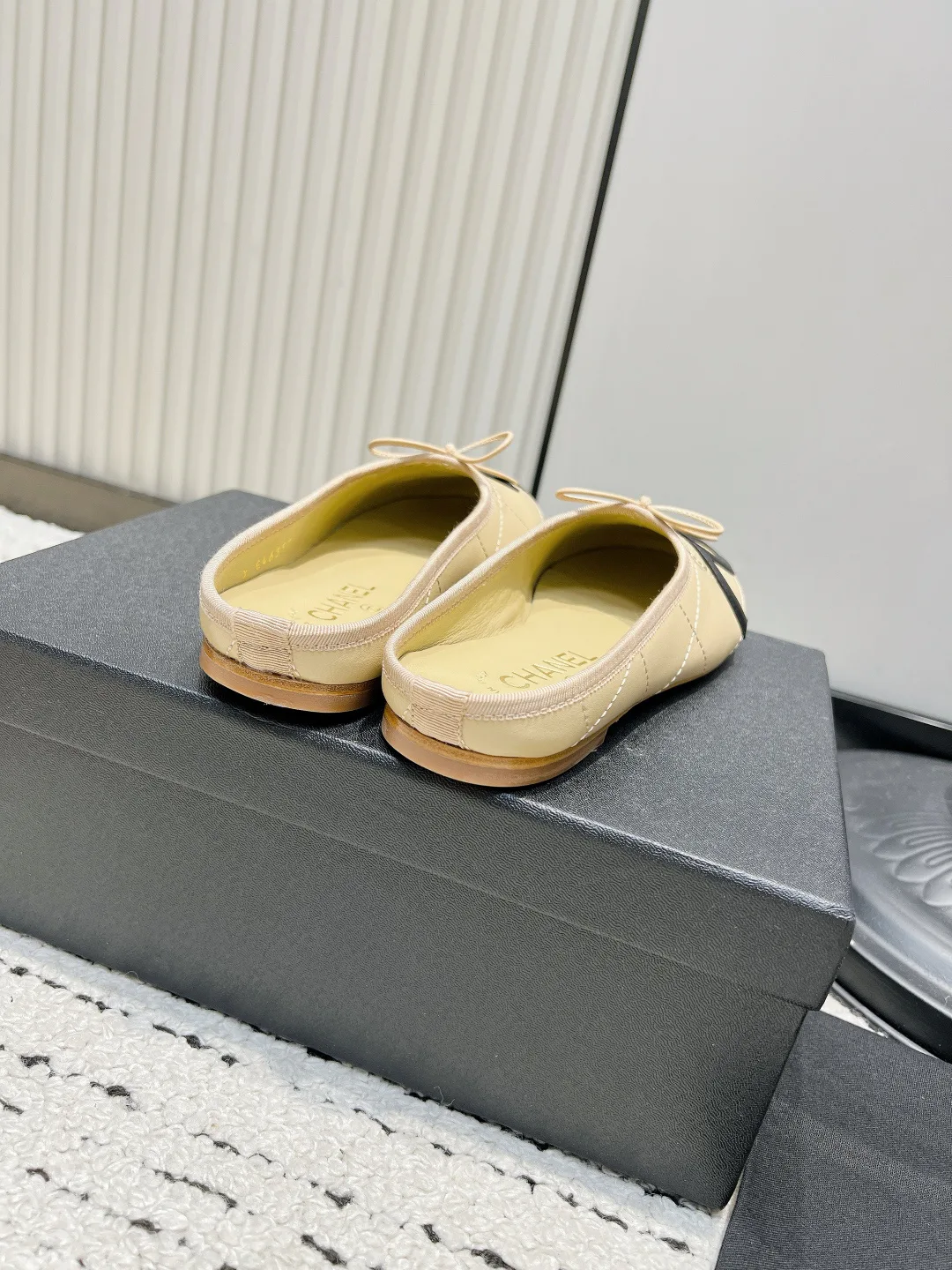 Women's Mules And Clogs CHANEL 17637857