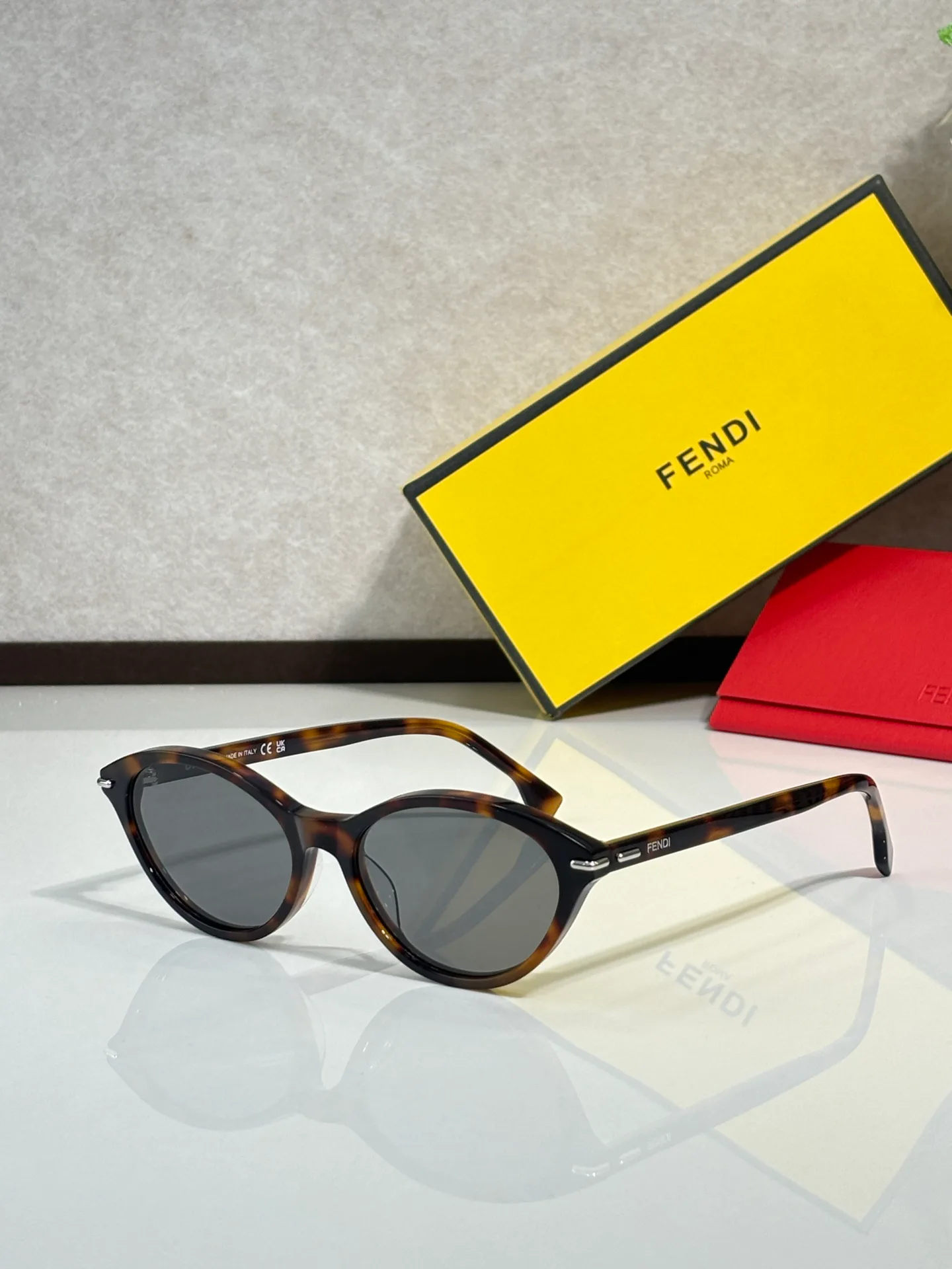 Glasses FENDI 18490171