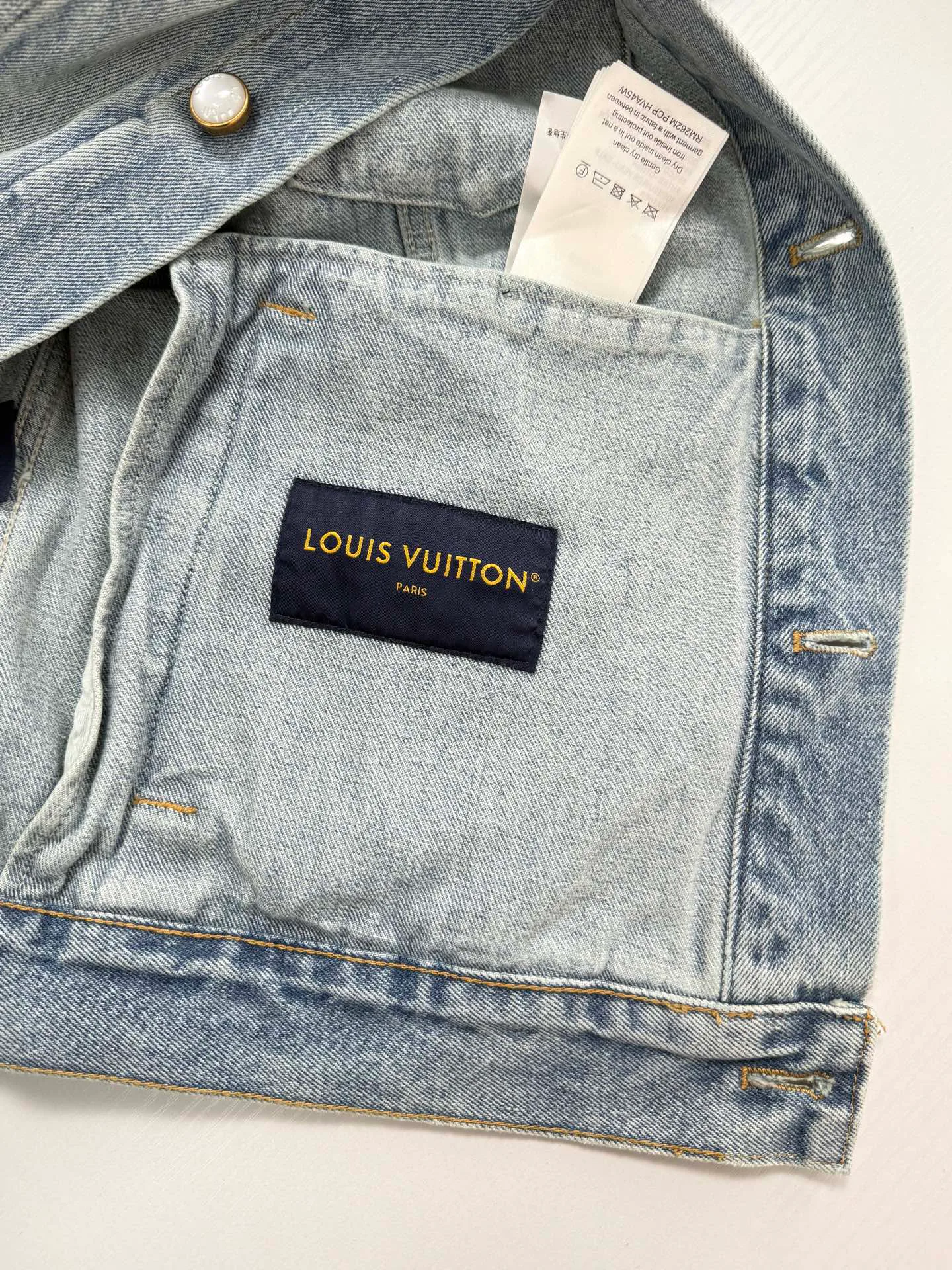 Men's Jackets And Down Jackets LOUIS VUITTON 18389073