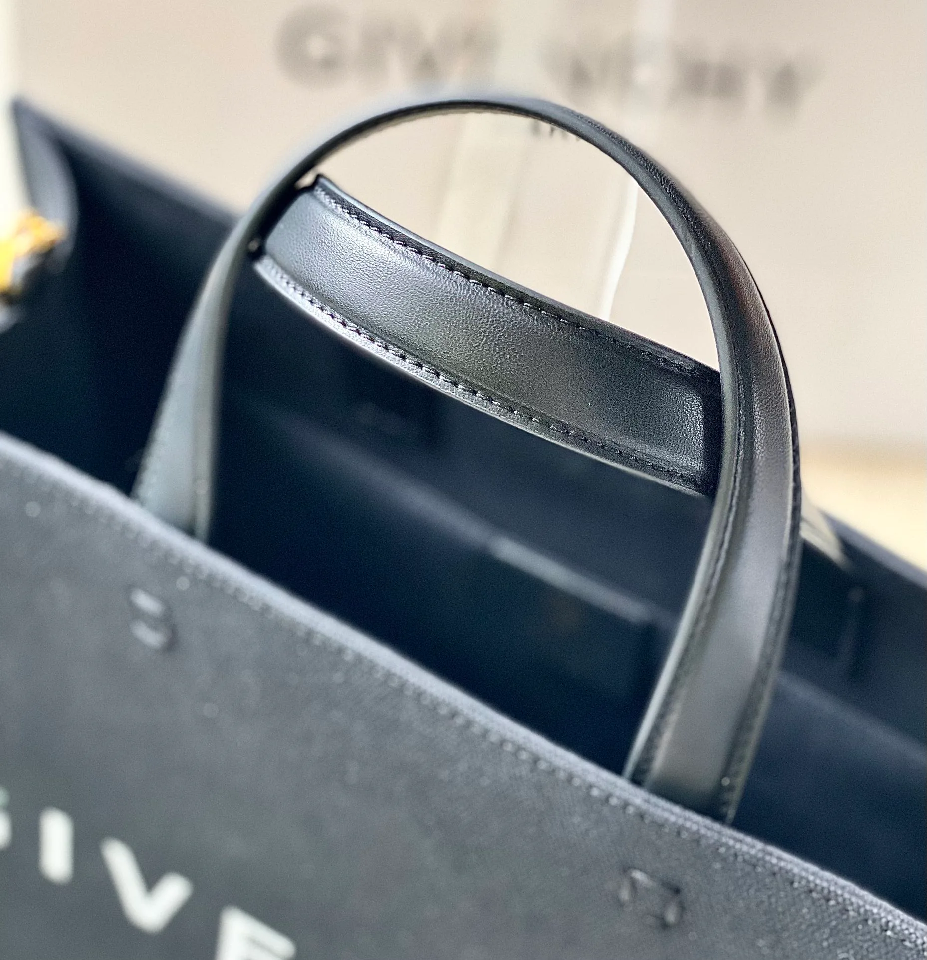 Women's Classic Handbags GIVENCHY 18452597