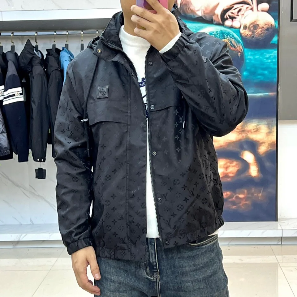 Men's Jackets And Down Jackets LOUIS VUITTON 18416806