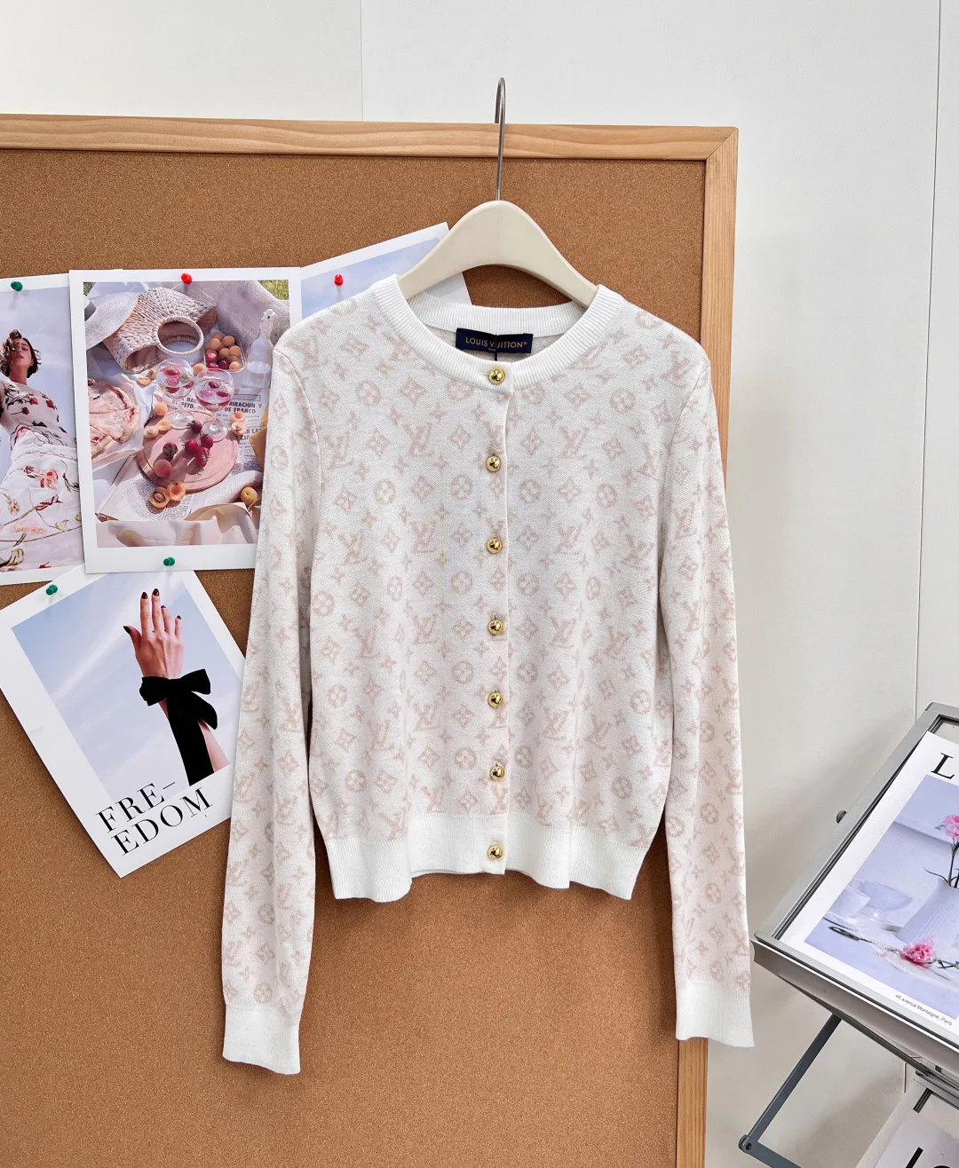 Women's Jumpers And Sweaters LOUIS VUITTON 18030950