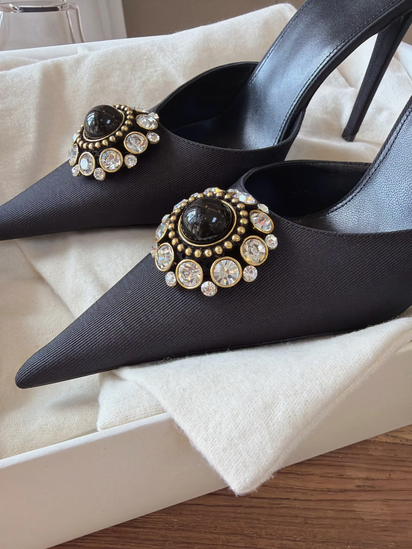 Women's Heels SAINT LAURENT 17803545