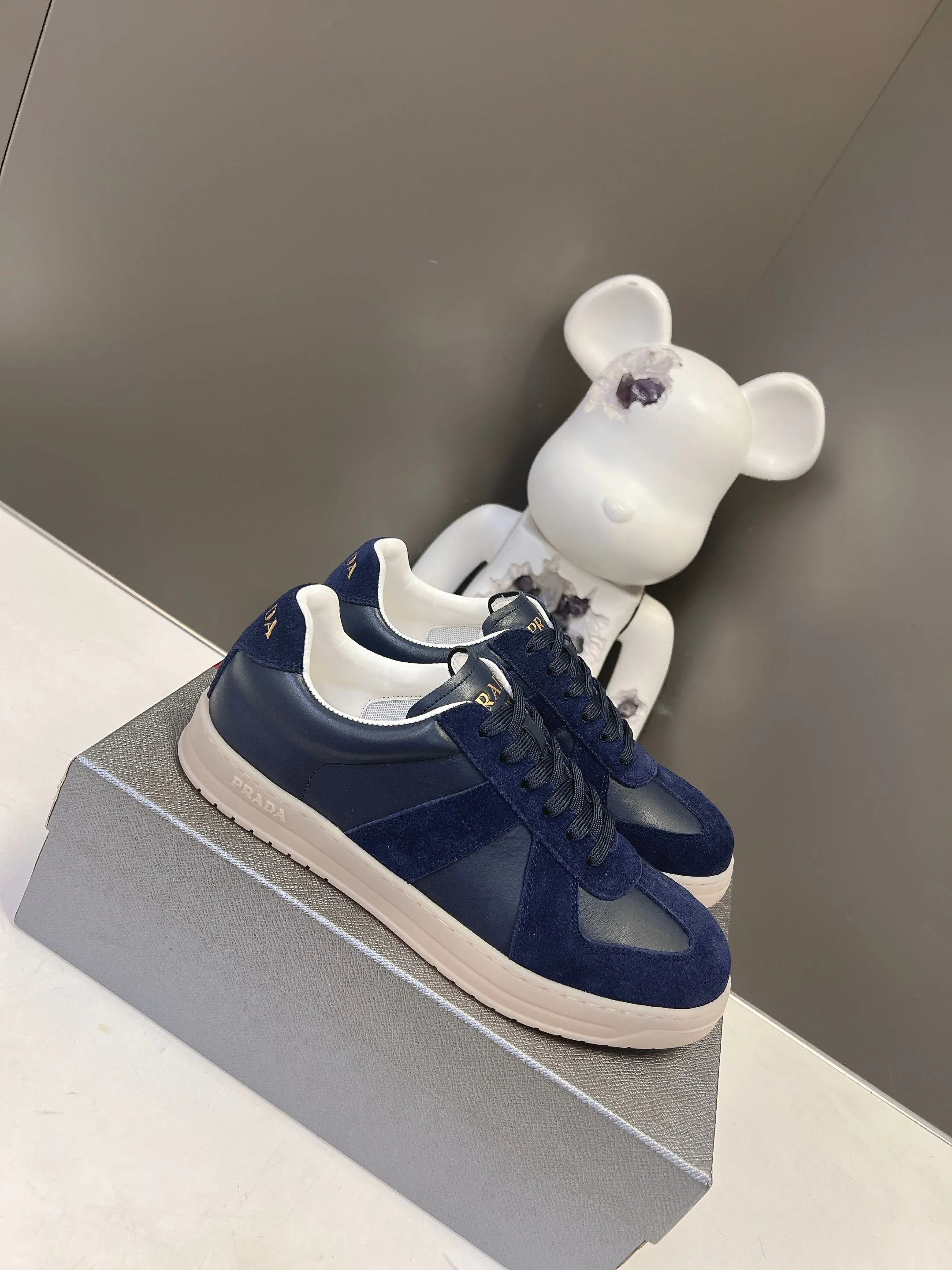 Women's Sneakers PRADA 17803495