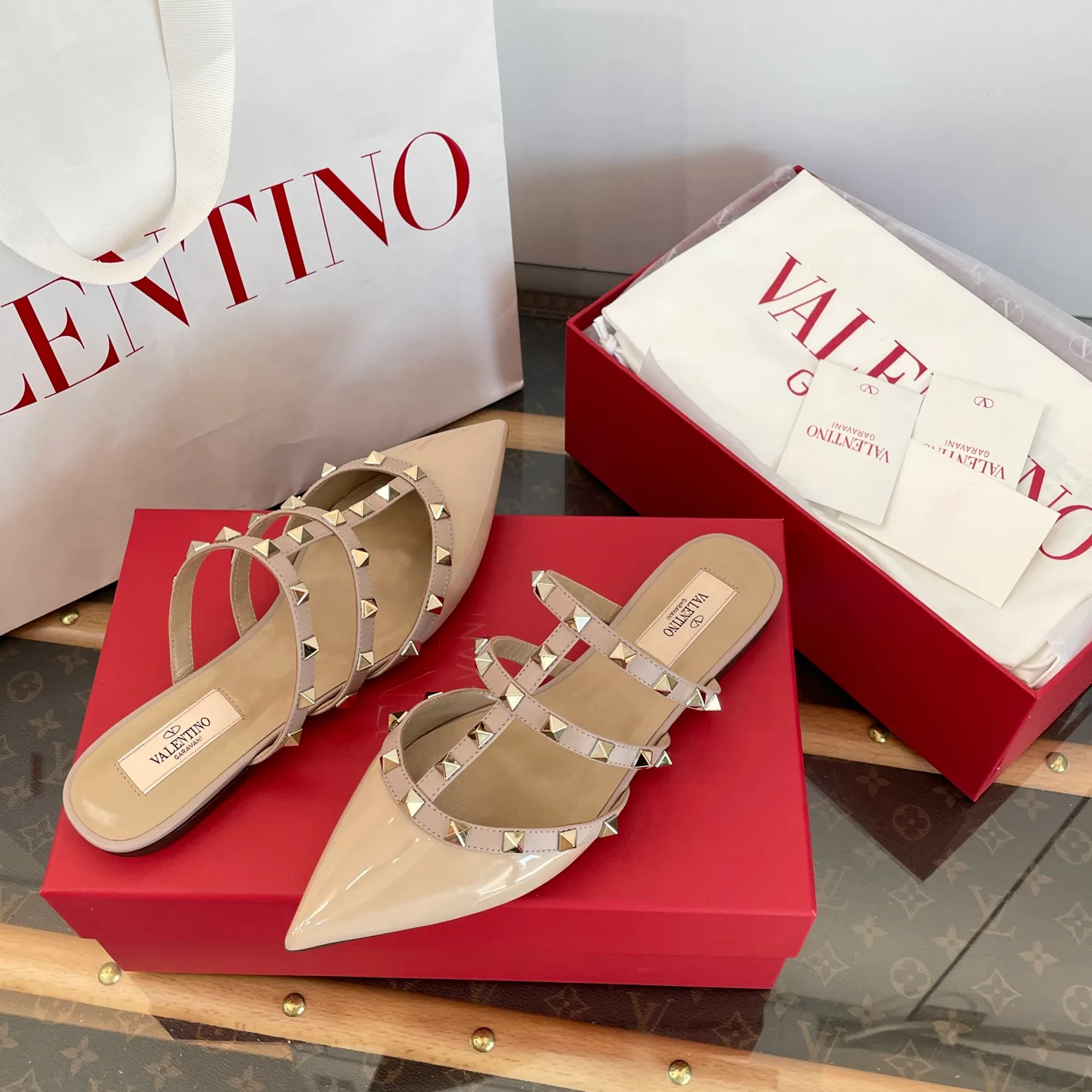 Women's Mules And Clogs VALENTINO 18133371