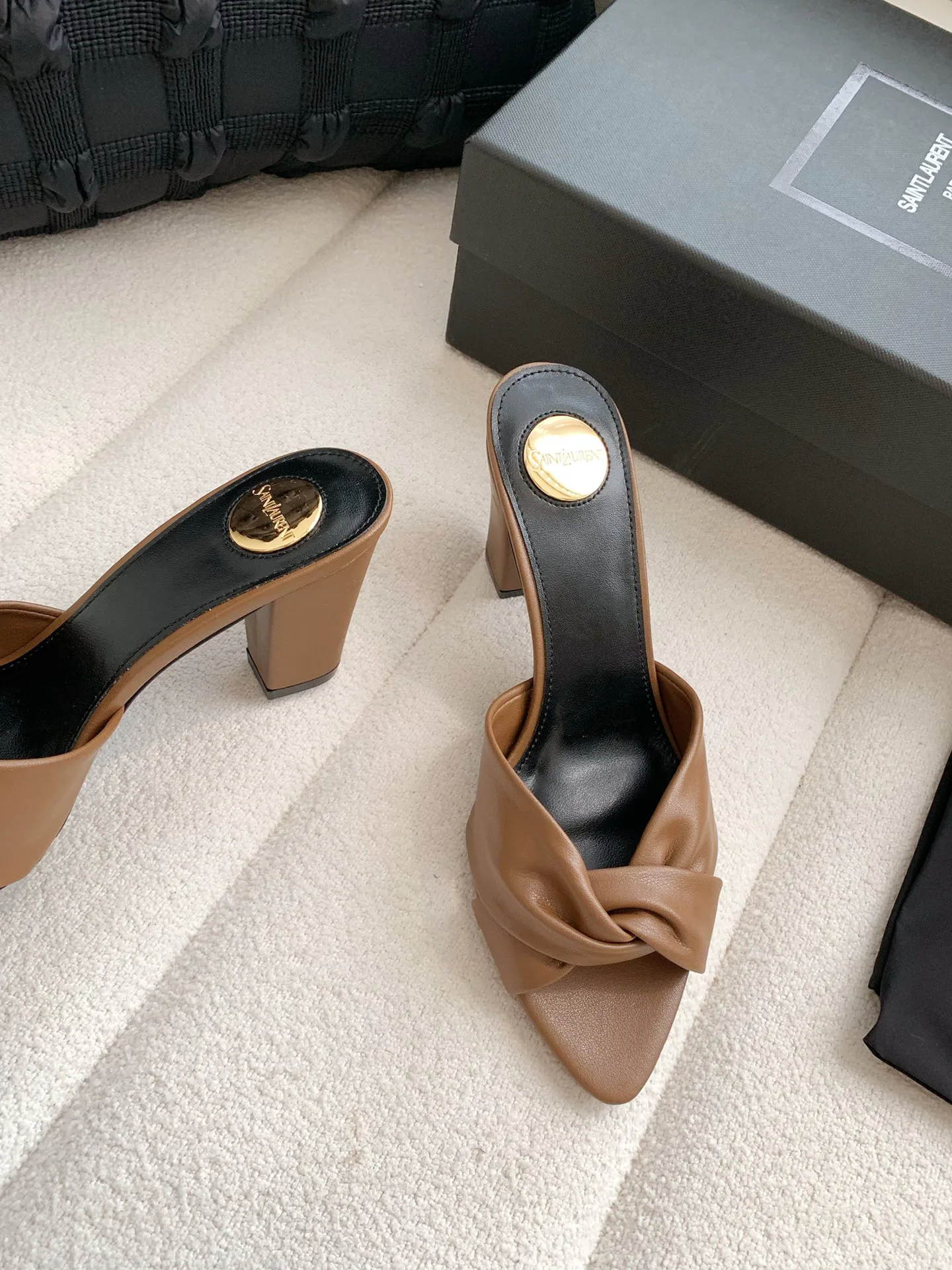 Women's Mules And Clogs SAINT LAURENT 17371749