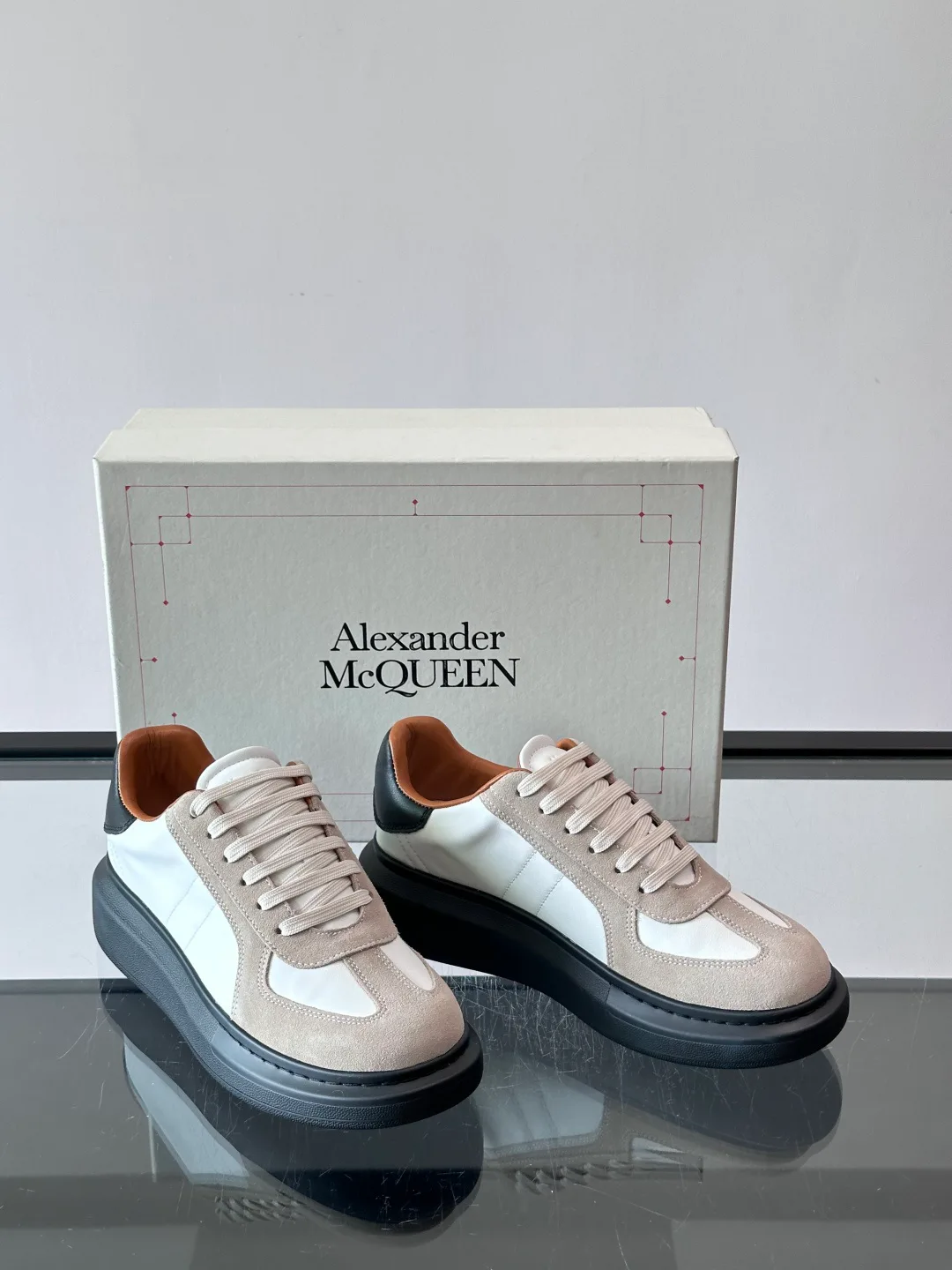 Women's Sneakers ALEXANDER MCQUEEN 17328777