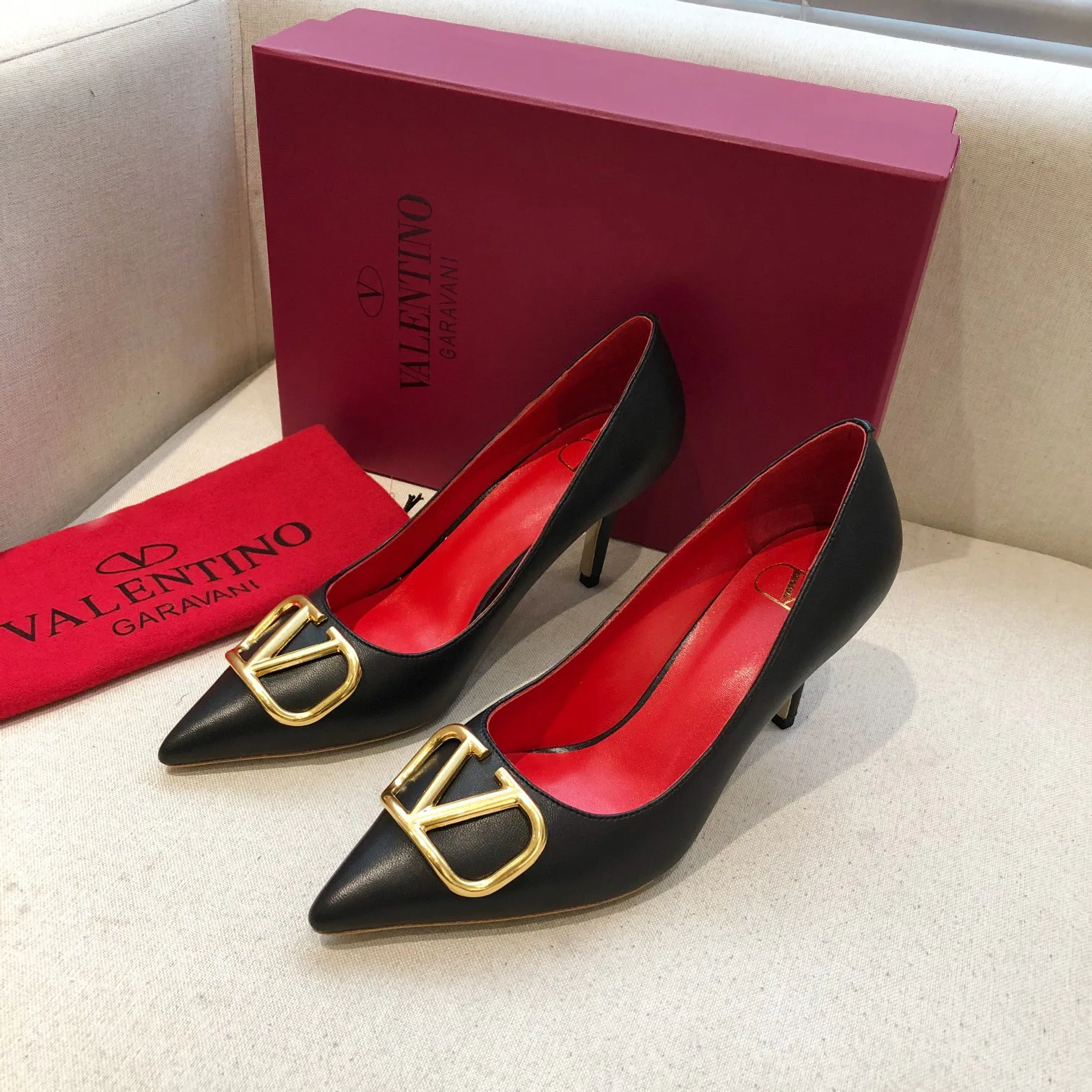 Women's Heels VALENTINO 17956864