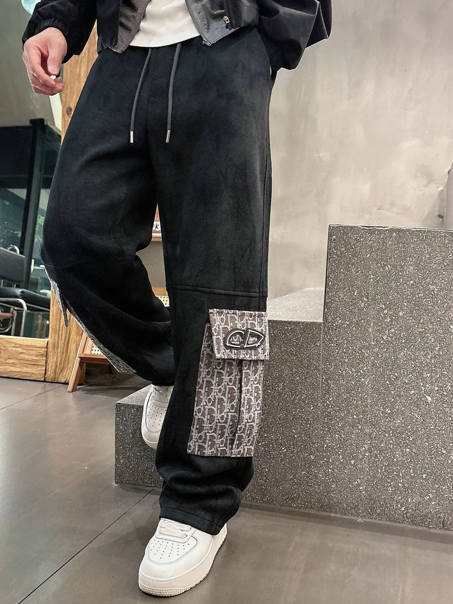 Men's Trousers CHRISTIAN DIOR 18340447