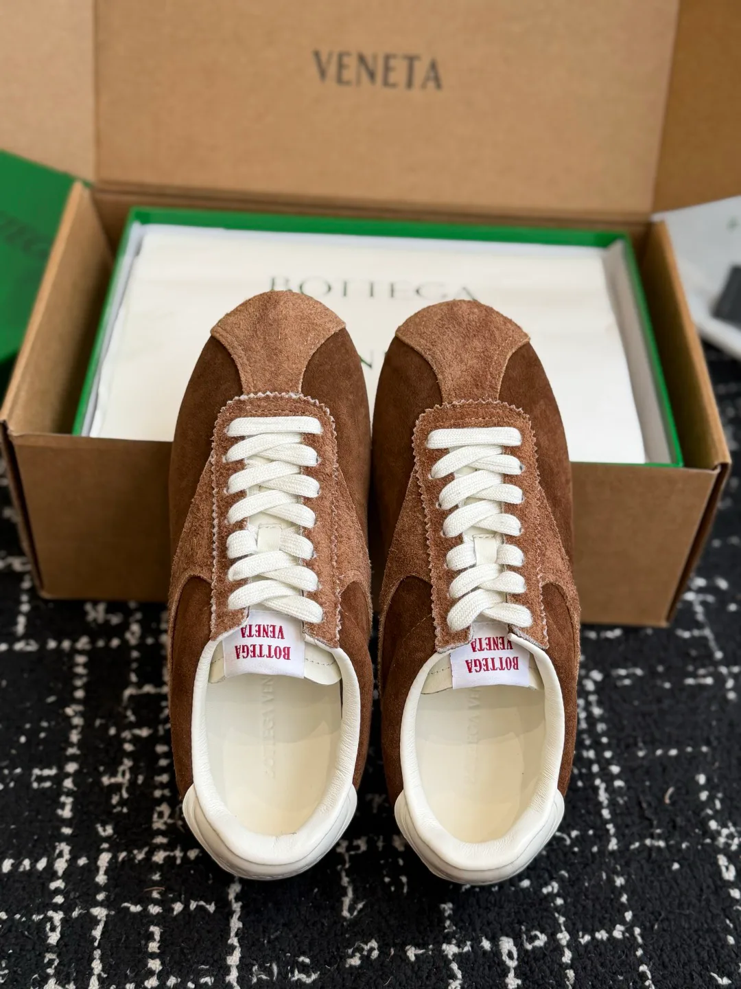 Women's Sneakers BOTTEGA VENETA 18260310