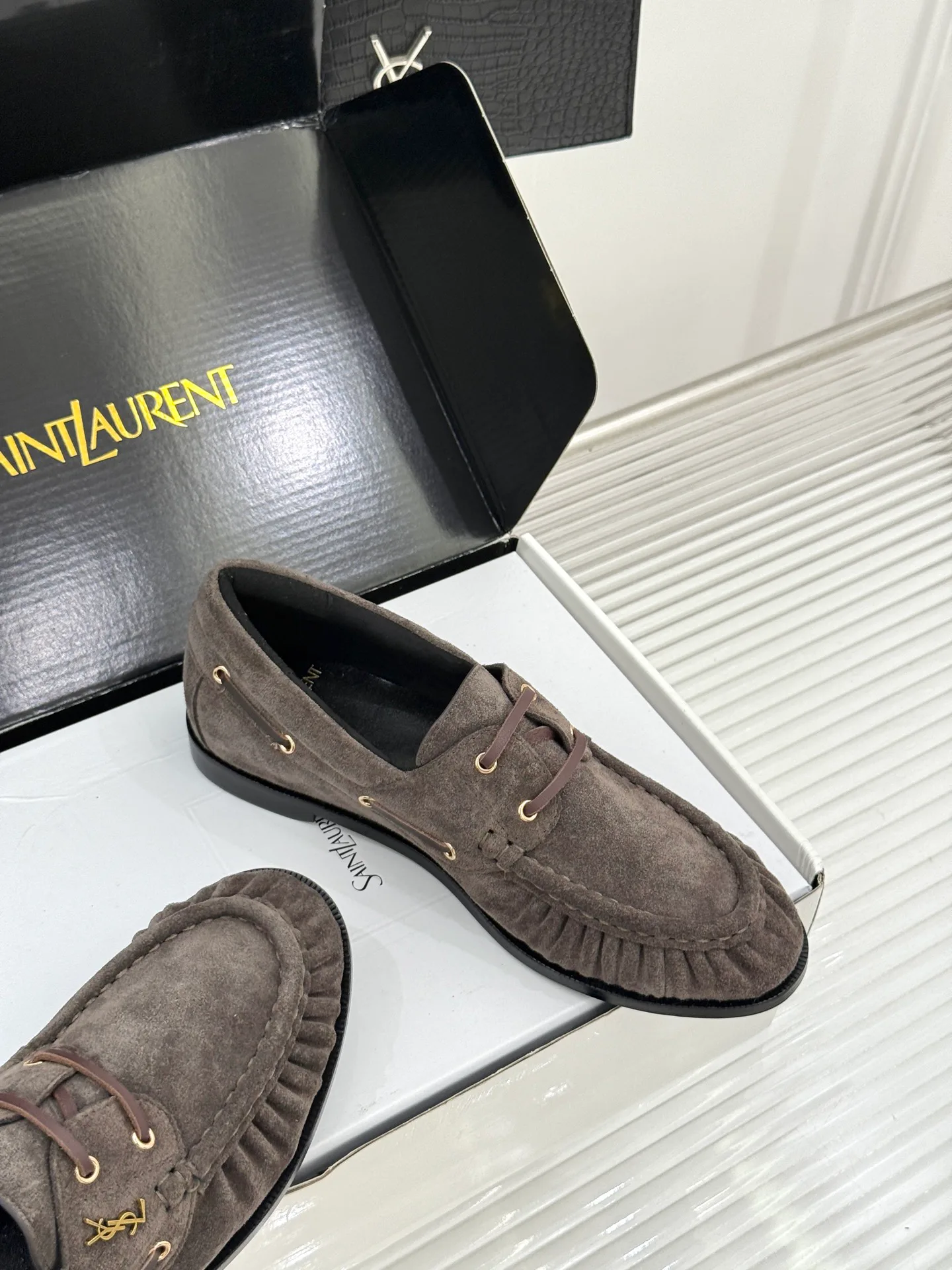 Women's Loafers And Moccasins SAINT LAURENT 18142753